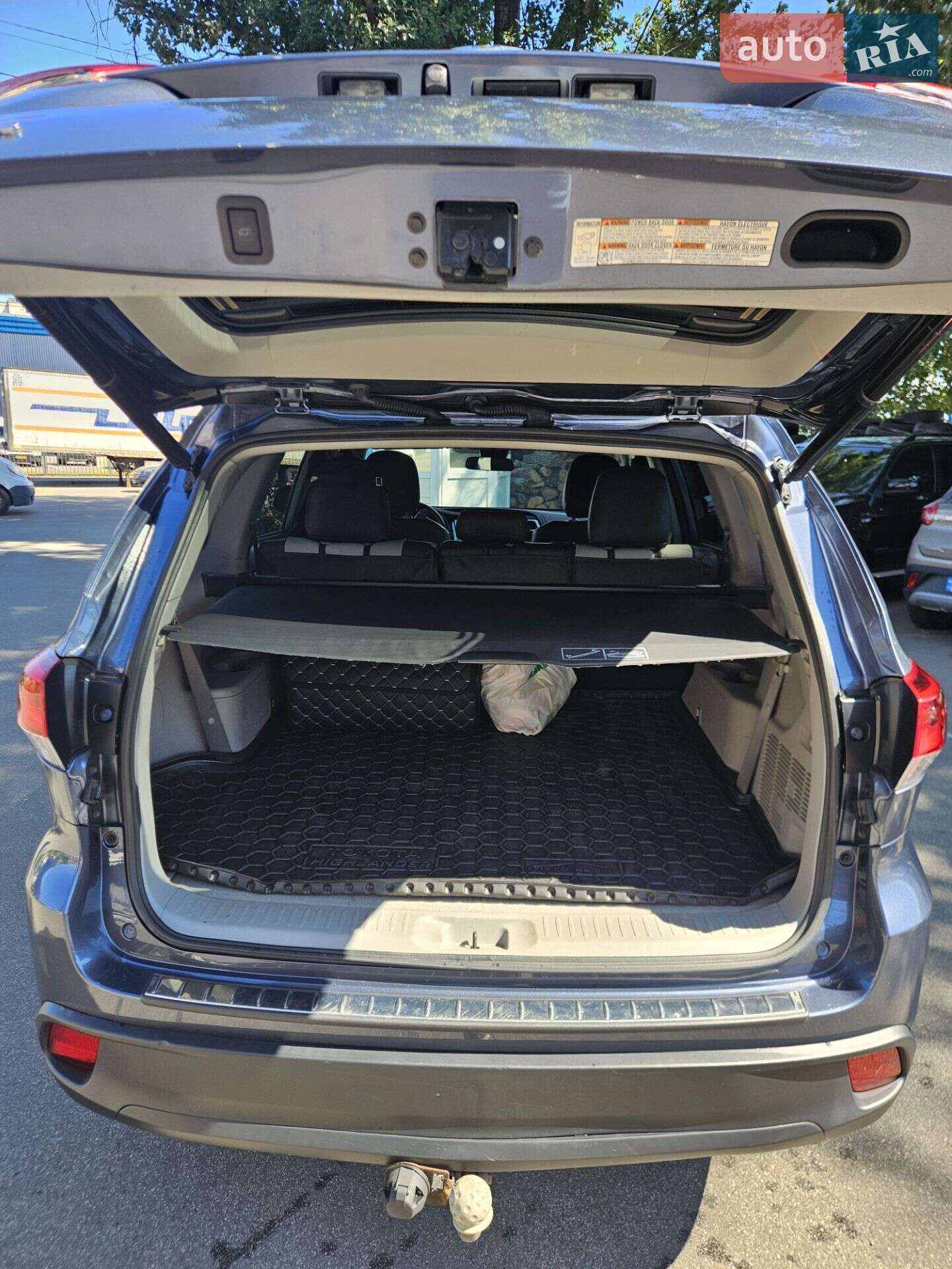 Toyota Highlander 2017 VIN 5TDBZRFH4JS811766 фото оголошення 12 з 21
