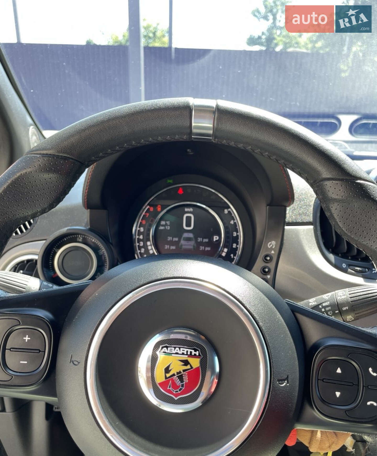 Abarth Fiat 500 2015 VIN 3C3CFFFH8FT625533 фото оголошення 8 з 27