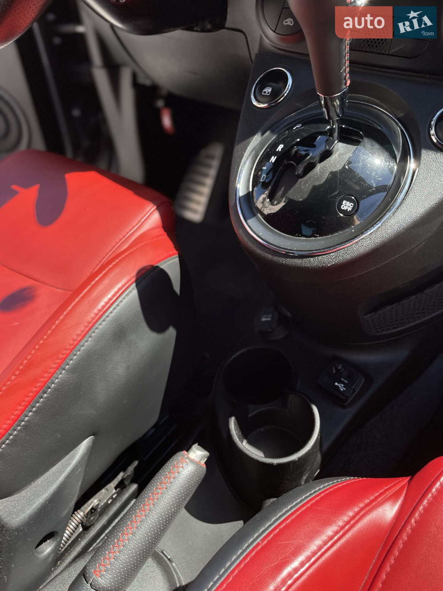 Abarth Fiat 500 2015 VIN 3C3CFFFH8FT625533 фото оголошення 14 з 27