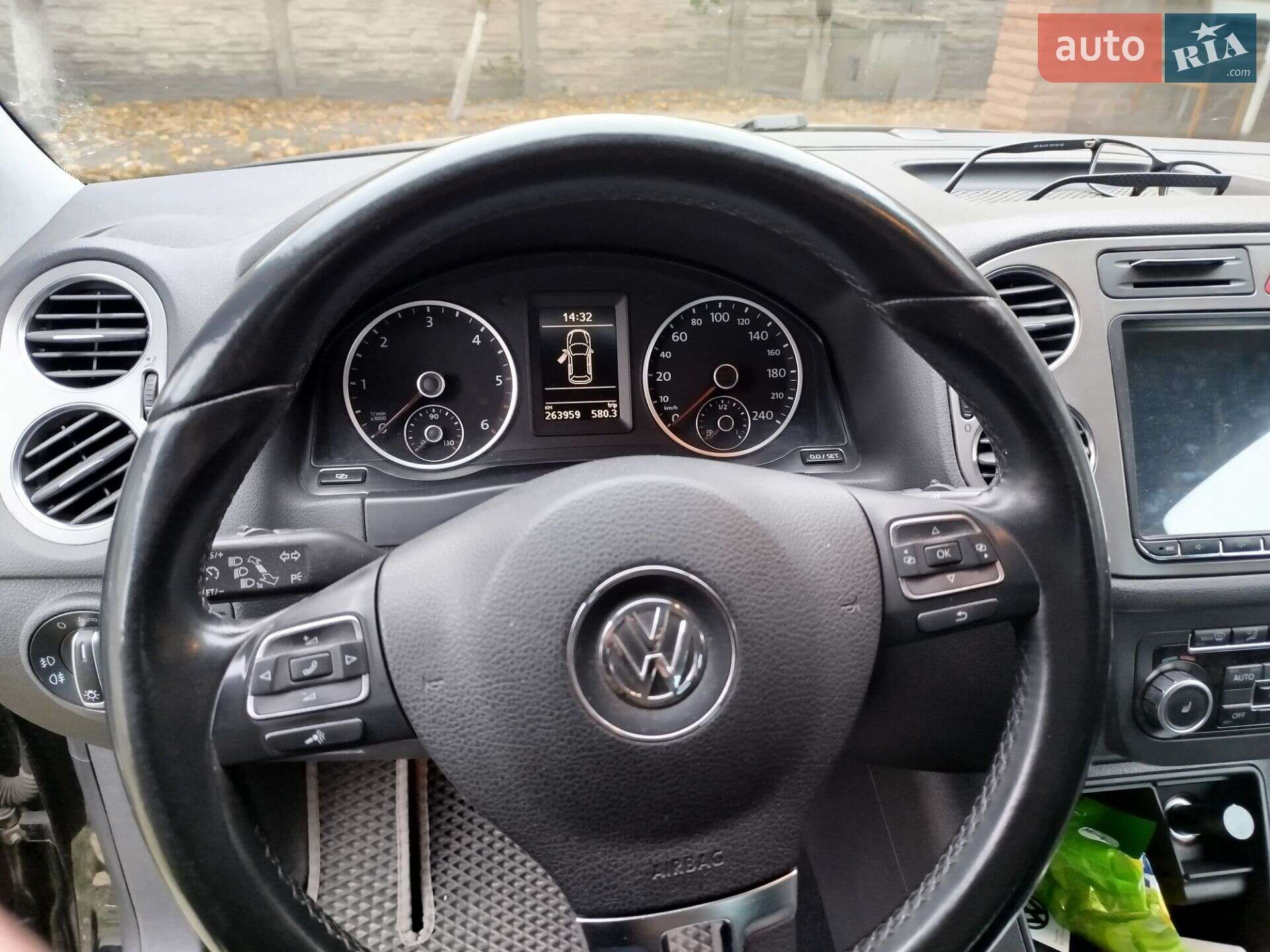 Volkswagen Tiguan 2010 VIN WVGZZZ5NZBW042063 фото оголошення 2 з 13