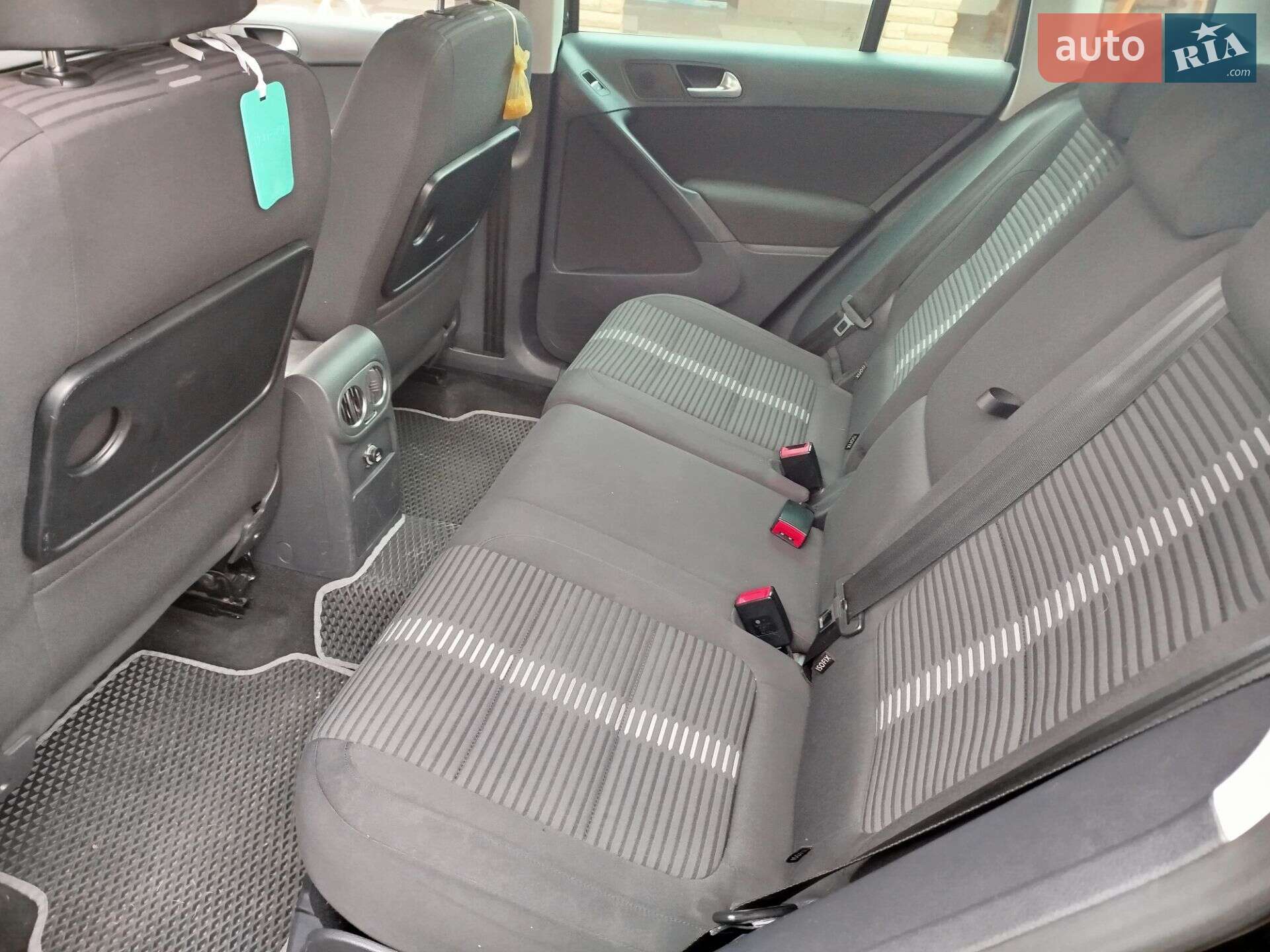 Volkswagen Tiguan 2010 VIN WVGZZZ5NZBW042063 фото оголошення 11 з 13