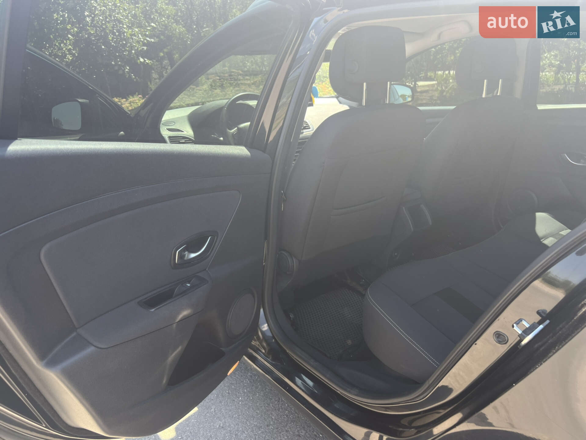 Renault Megane 2011 VIN VF1KZ1G0645038248 фото оголошення 13 з 23