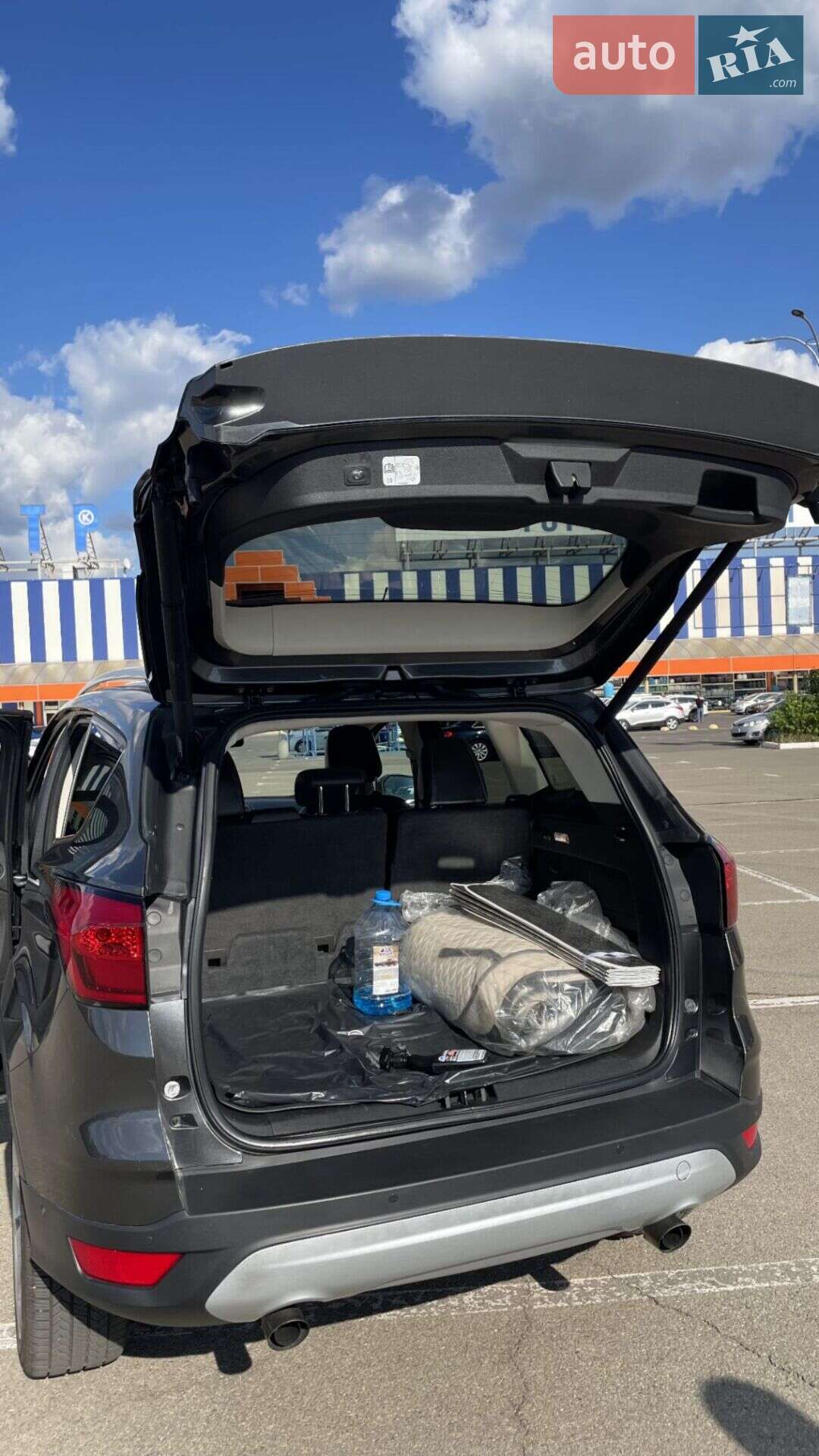 Ford Escape 2019 VIN 1FMCU9J99KUA92445 фото оголошення 3 з 11