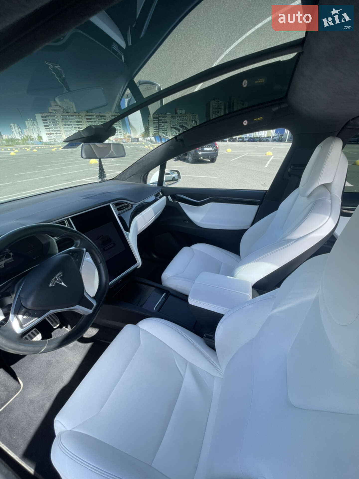 Tesla Model X 2017 VIN 5YJXCBE25HF067055 фото оголошення 11 з 13