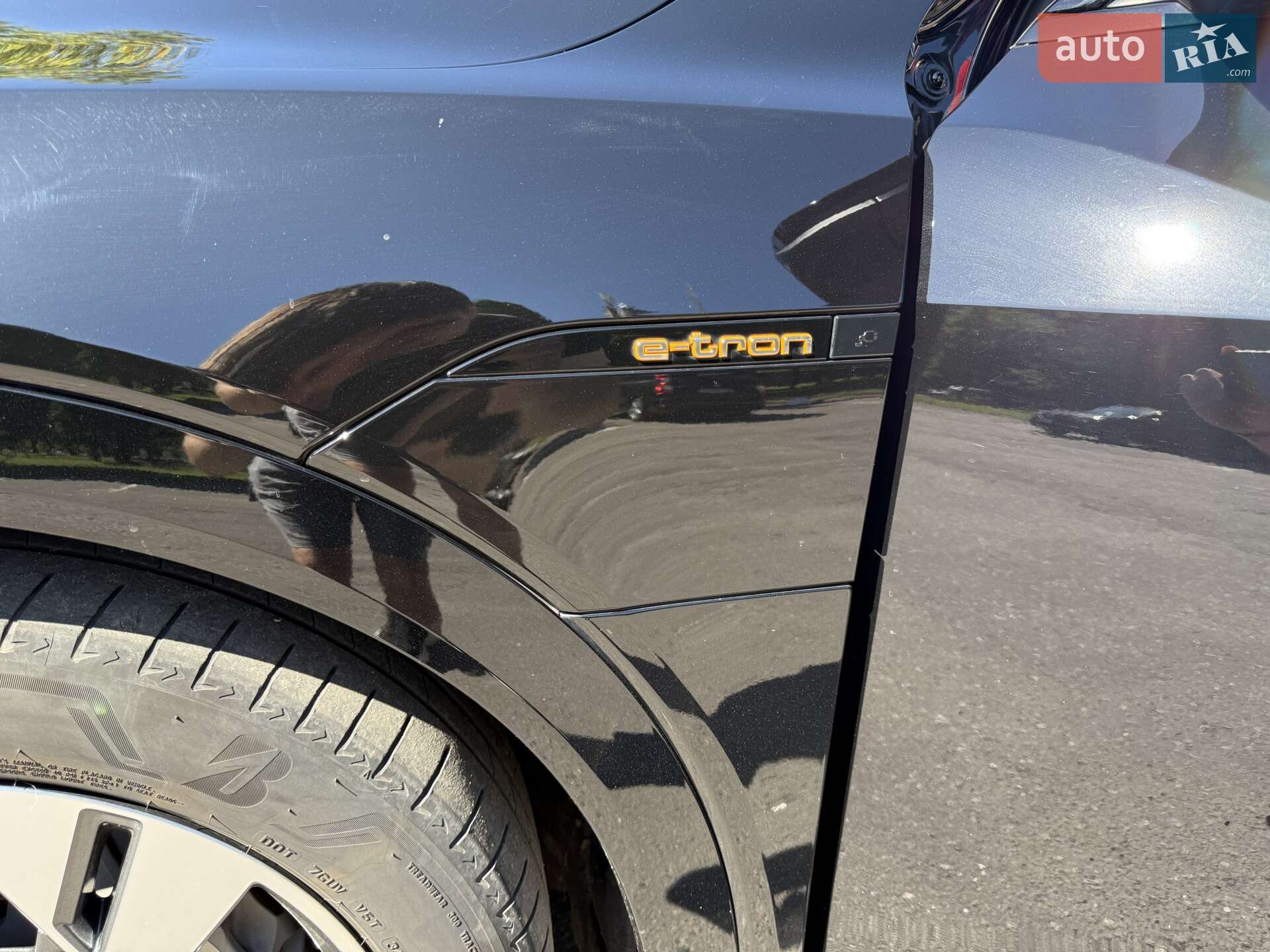 Audi e-tron 2021 VIN WAUZZZGE9NB015012 фото оголошення 13 з 42