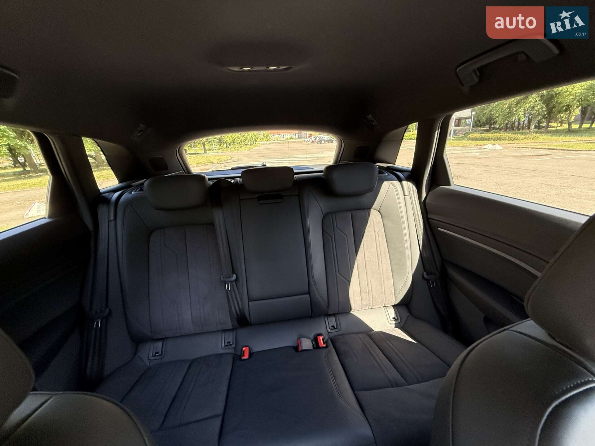 Audi e-tron 2021 VIN WAUZZZGE9NB015012 фото оголошення 27 з 42