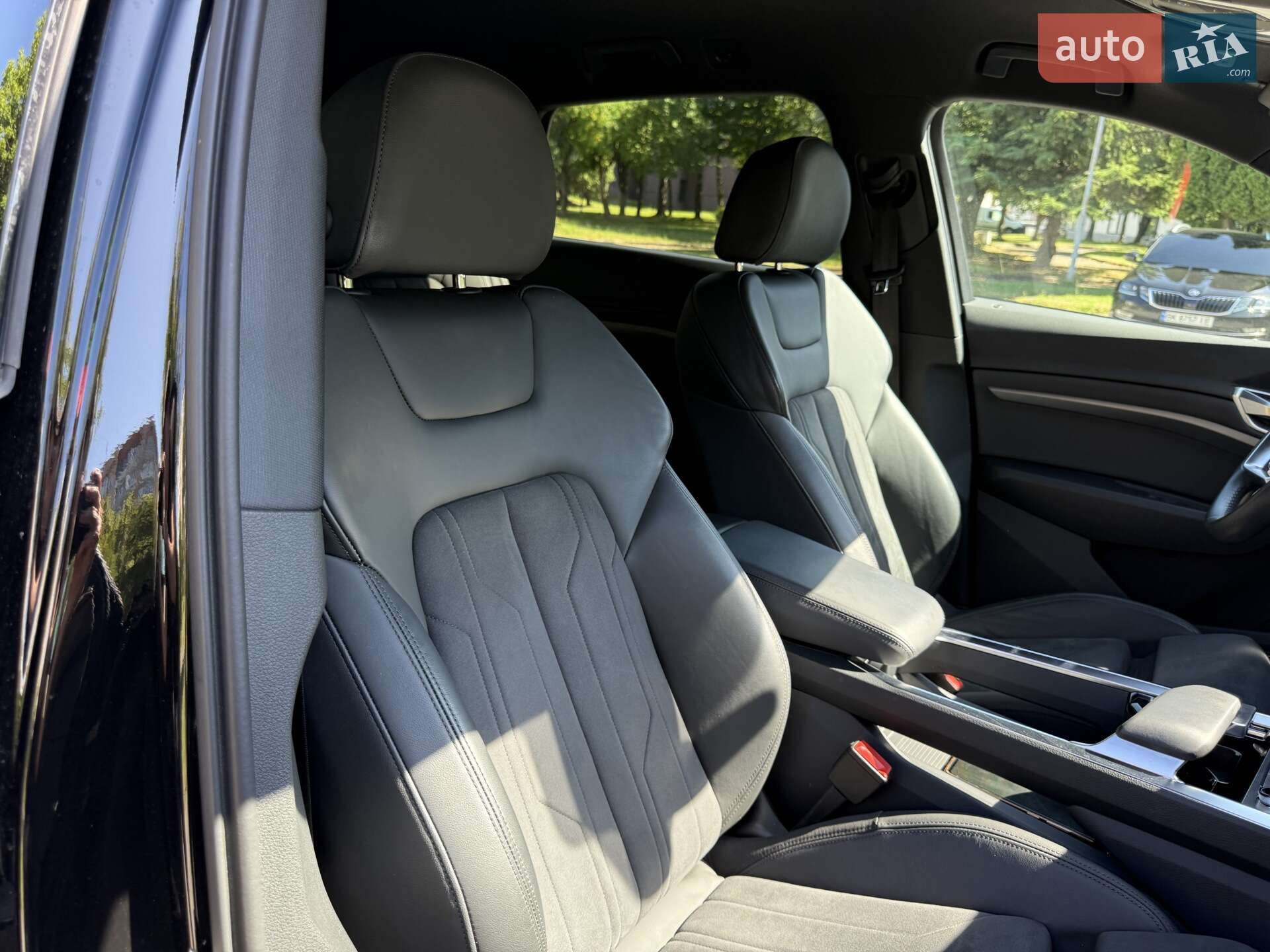 Audi e-tron 2021 VIN WAUZZZGE9NB015012 фото оголошення 36 з 42
