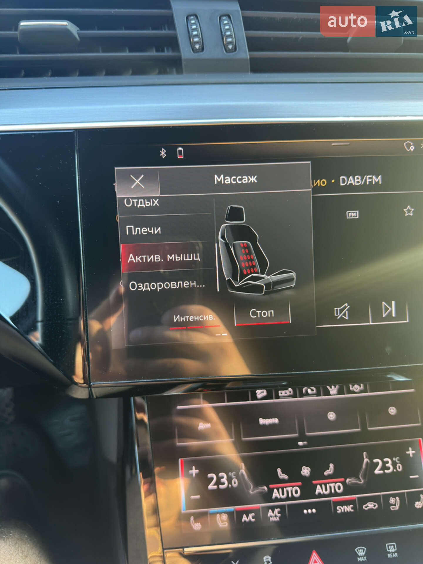 Audi e-tron 2019 VIN WAUZZZGE9KB016138 фото оголошення 11 з 33