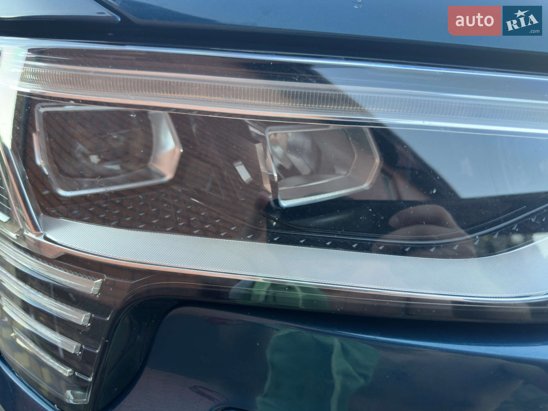 Audi e-tron 2019 VIN WAUZZZGE9KB016138 фото оголошення 14 з 33