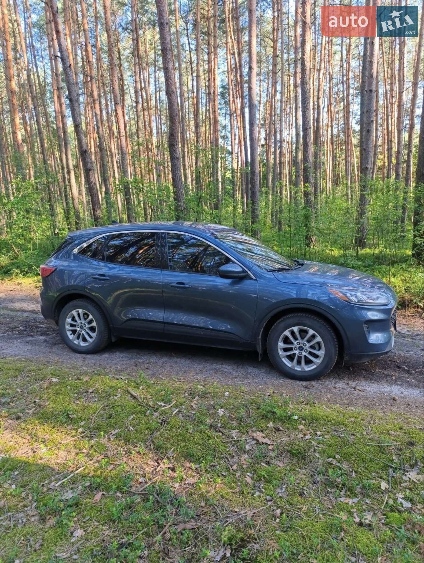 Ford Escape 2020 VIN 1FMCU9G69LUC36638 фото оголошення 2 з 27
