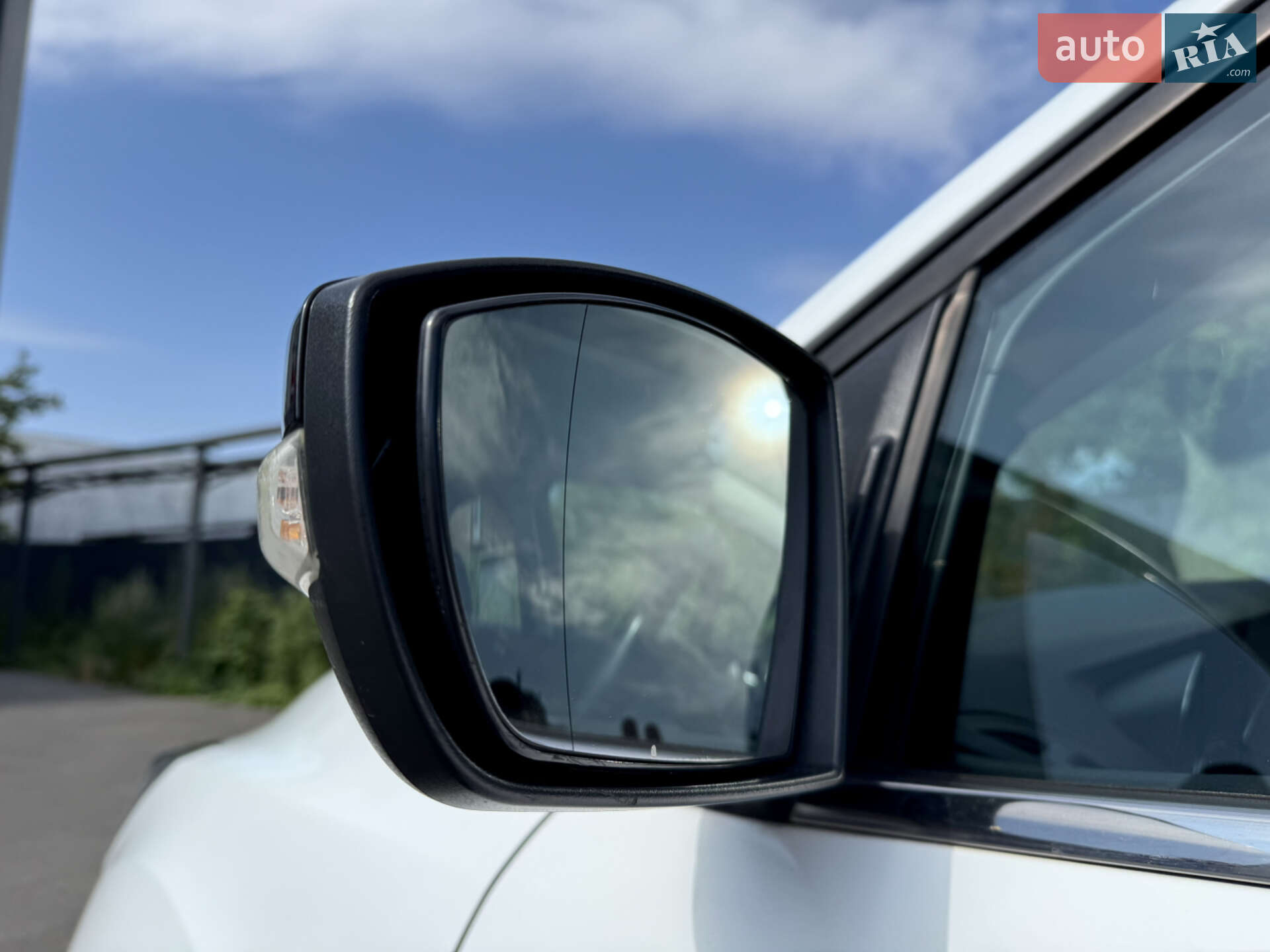 Ford Kuga 2017 VIN WF0AXXWPMAHC79140 фото оголошення 17 з 63