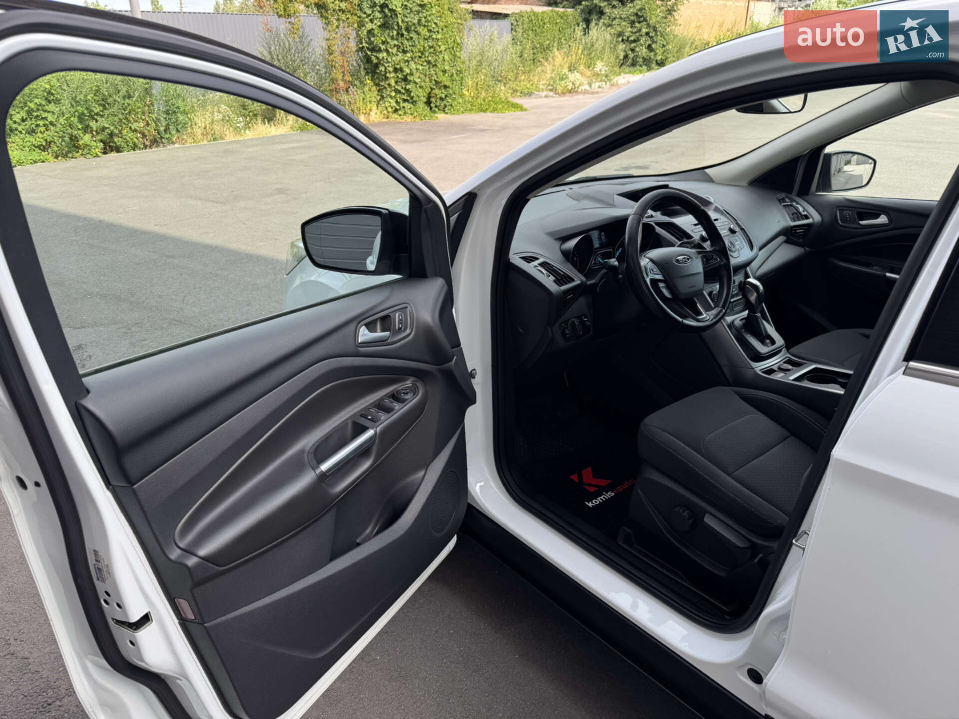 Ford Kuga 2017 VIN WF0AXXWPMAHC79140 фото оголошення 26 з 63