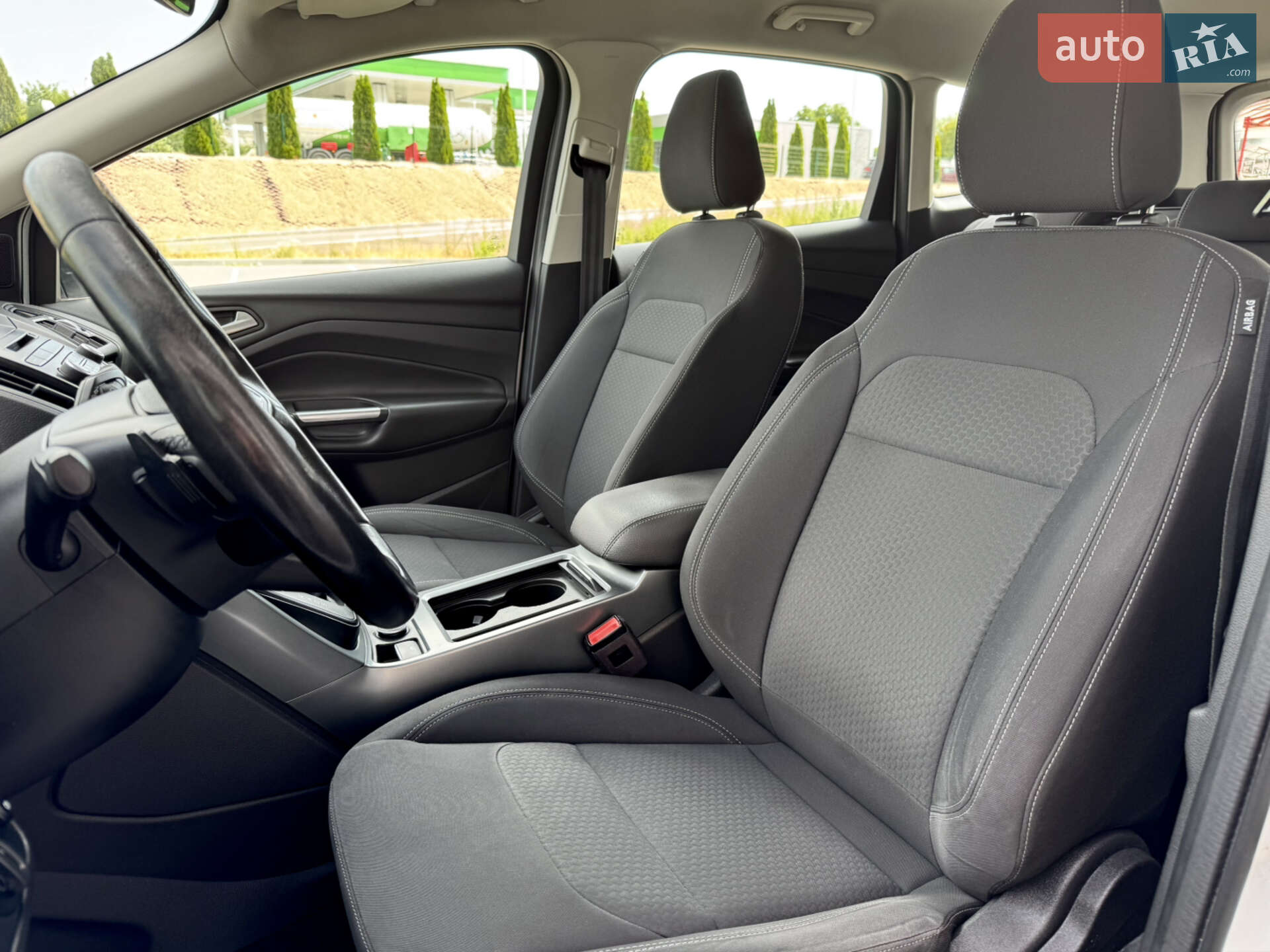 Ford Kuga 2017 VIN WF0AXXWPMAHC79140 фото оголошення 31 з 63