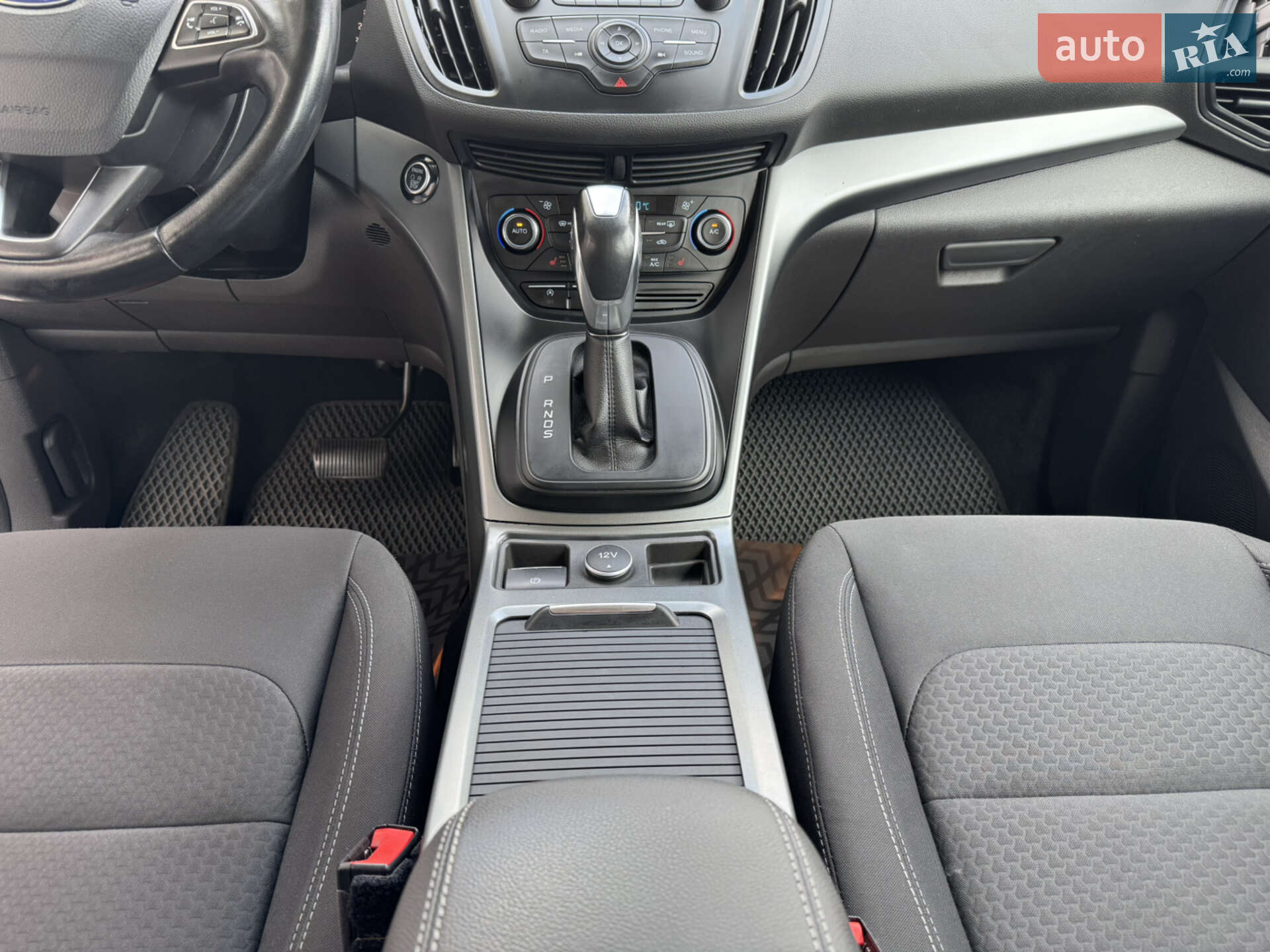 Ford Kuga 2017 VIN WF0AXXWPMAHC79140 фото оголошення 43 з 63