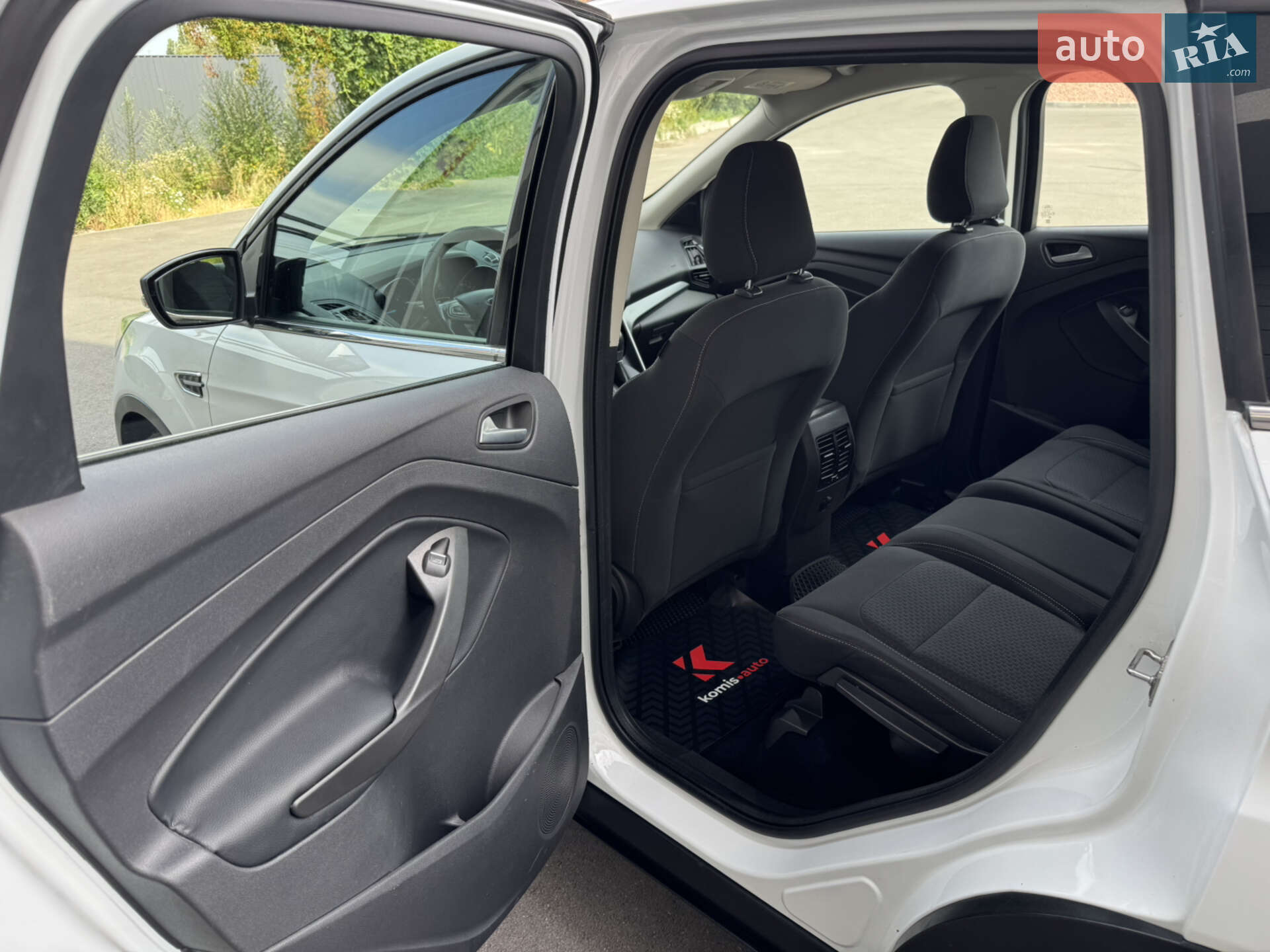 Ford Kuga 2017 VIN WF0AXXWPMAHC79140 фото оголошення 45 з 63