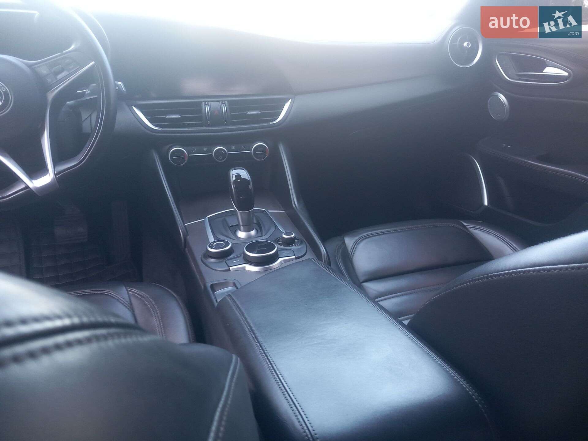 Alfa Romeo Giulia 2017 VIN ZARFAECN5H7551089 фото оголошення 11 з 22