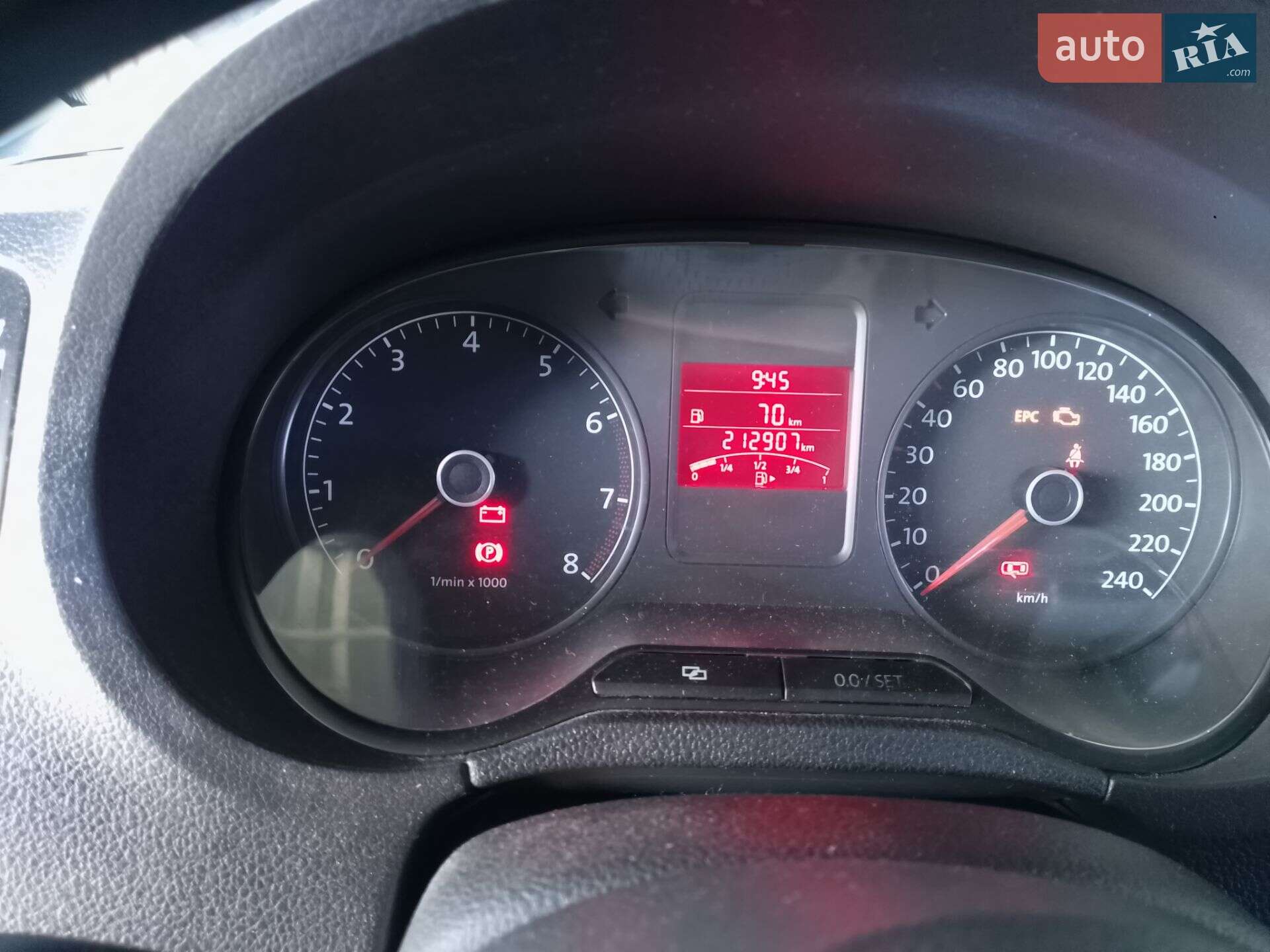 Volkswagen Polo 2011 VIN XW8ZZZ61ZCG025984 фото оголошення 7 з 24