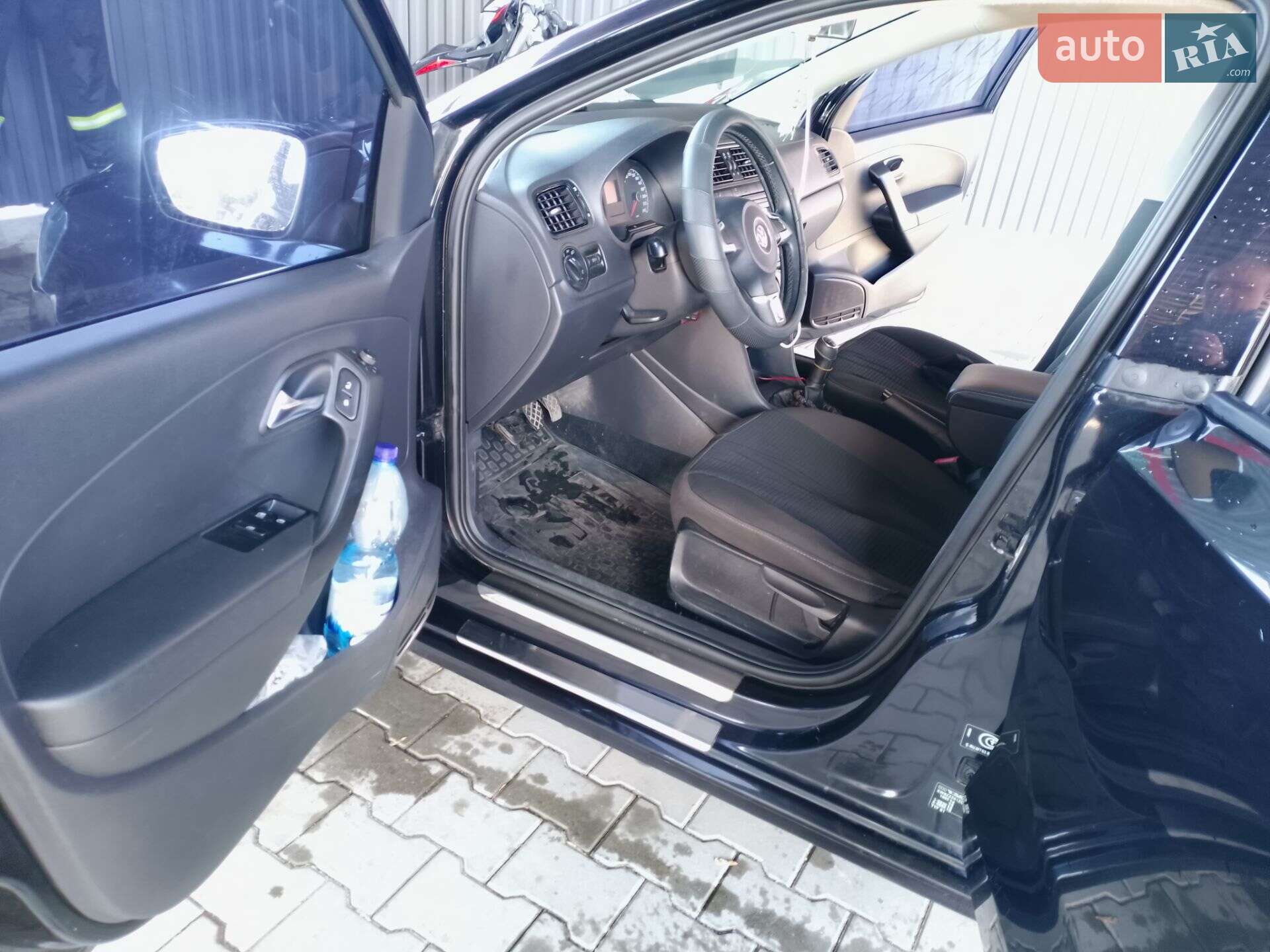 Volkswagen Polo 2011 VIN XW8ZZZ61ZCG025984 фото оголошення 21 з 24