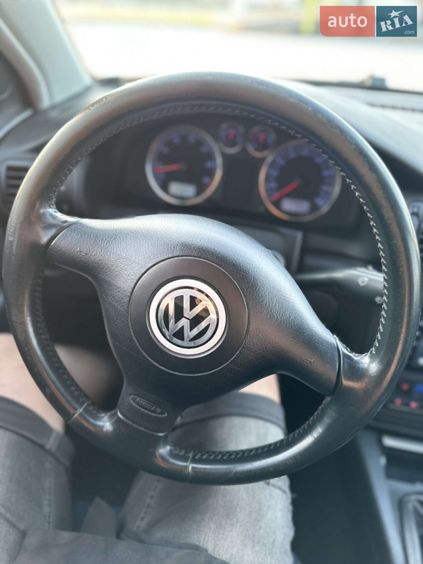 Volkswagen Passat 2002 VIN WVWZZZ3BZ2P451046 фото оголошення 17 з 28