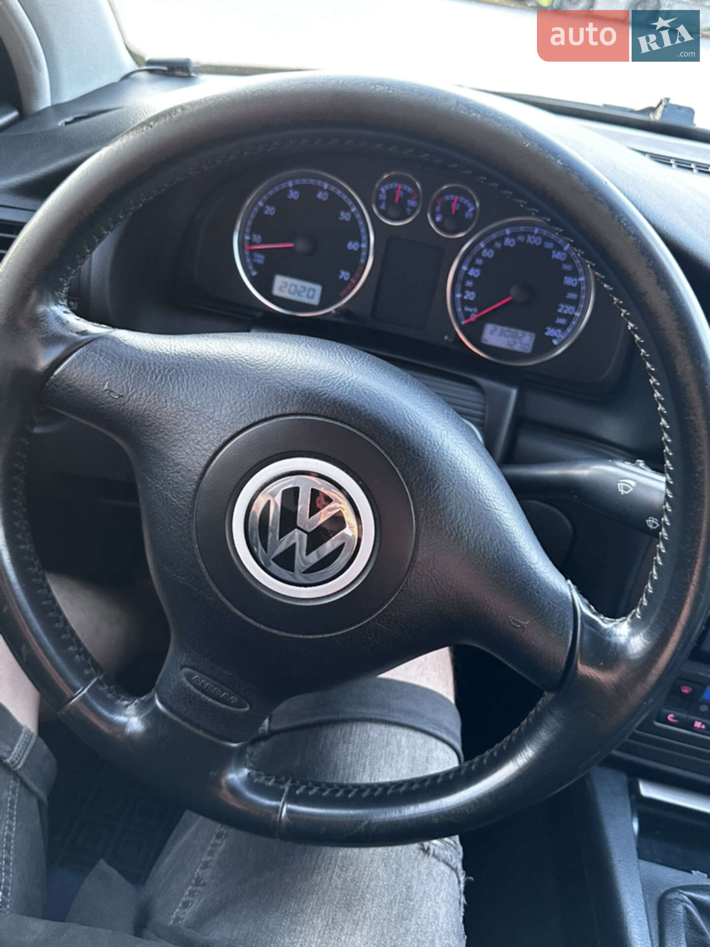Volkswagen Passat 2002 VIN WVWZZZ3BZ2P451046 фото оголошення 18 з 28