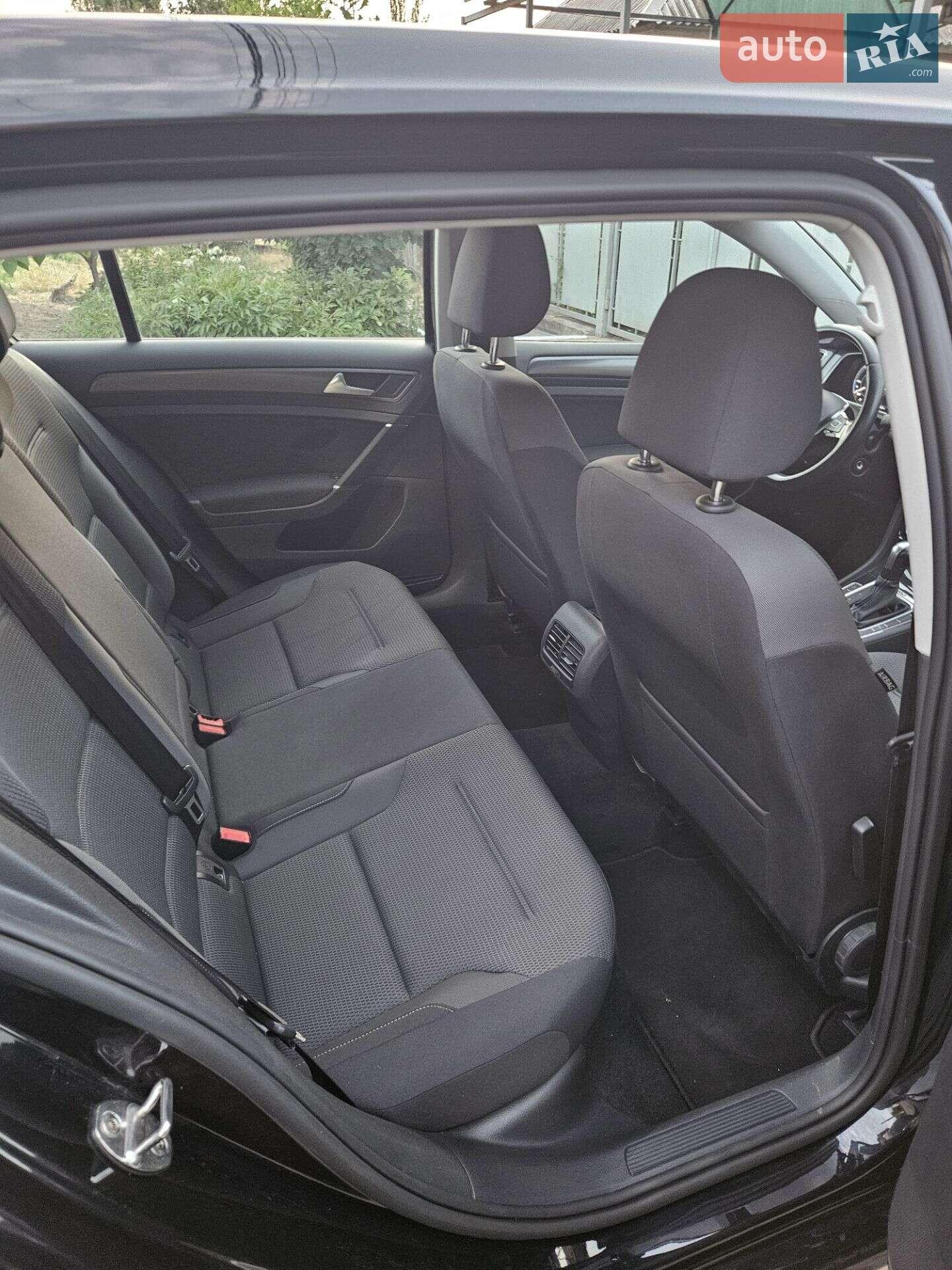 Volkswagen Golf 2019 VIN WVWZZZAUZL8900036 фото оголошення 3 з 11