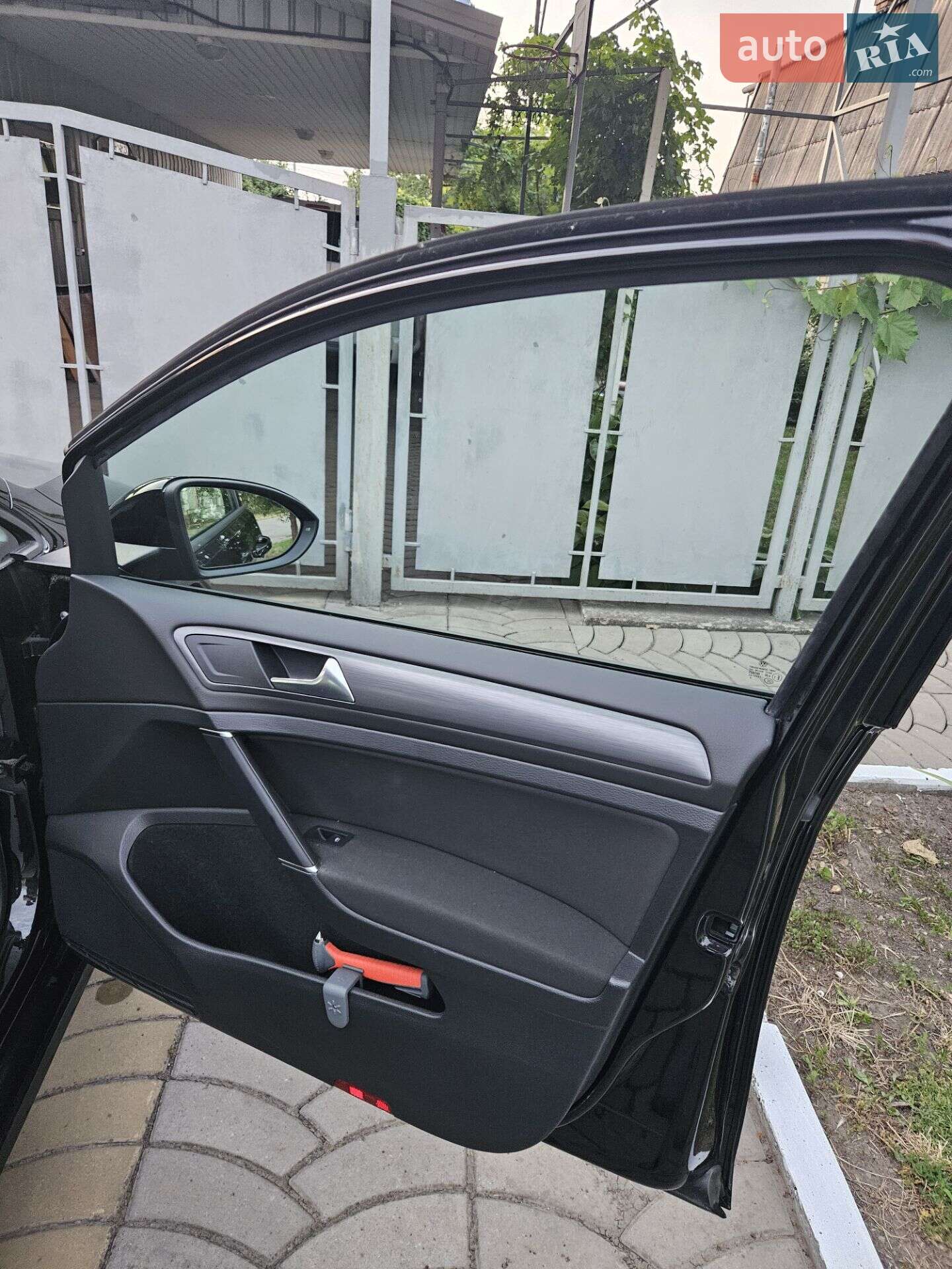 Volkswagen Golf 2019 VIN WVWZZZAUZL8900036 фото оголошення 4 з 11