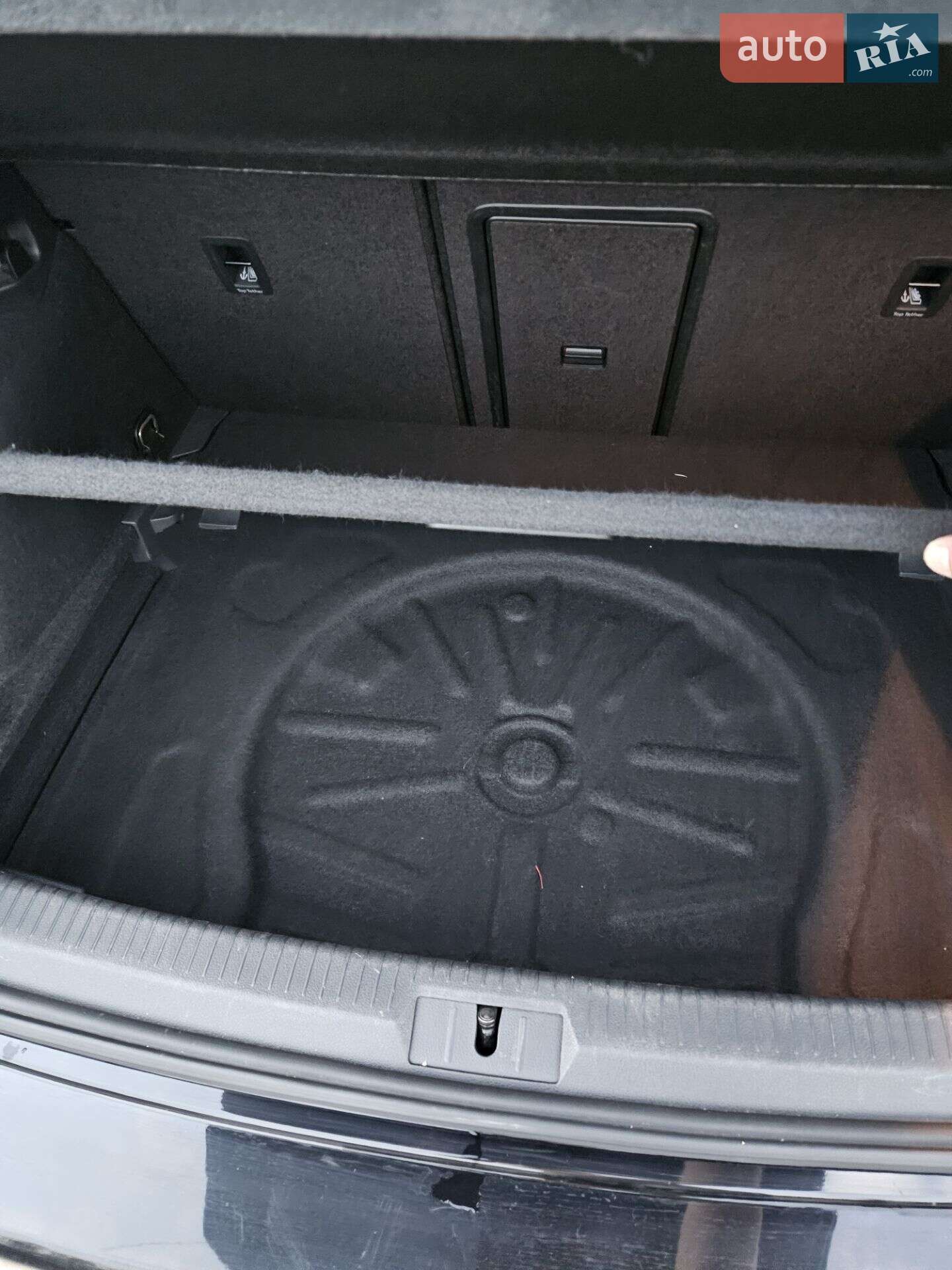 Volkswagen Golf 2019 VIN WVWZZZAUZL8900036 фото оголошення 9 з 11