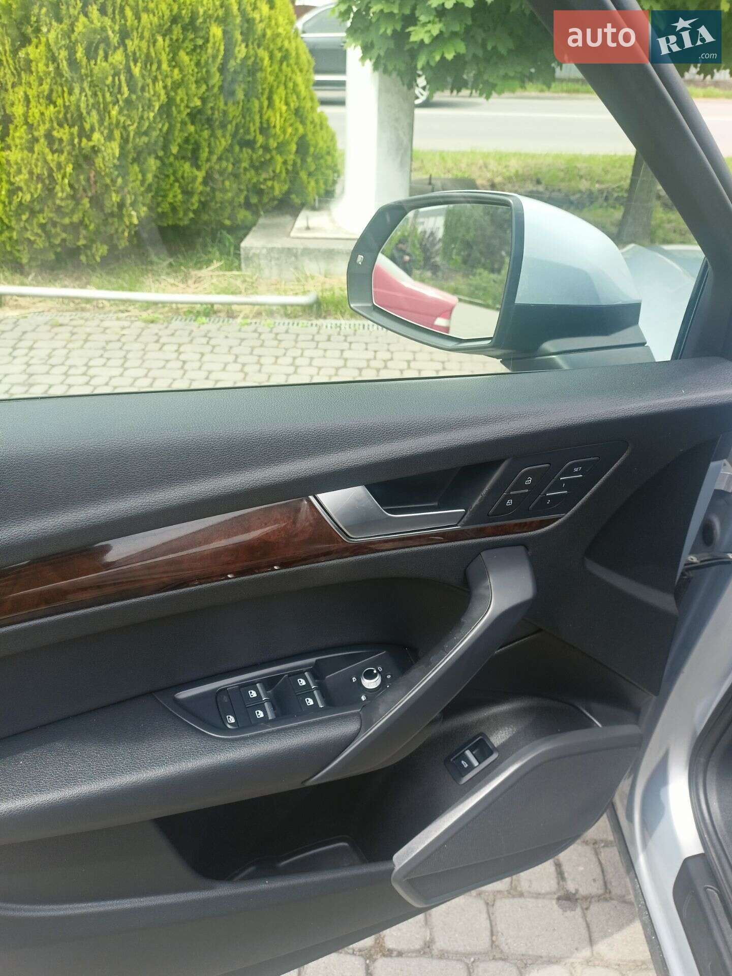 Audi Q5 2018 VIN WA1ANAFY8J2196357 фото оголошення 6 з 73