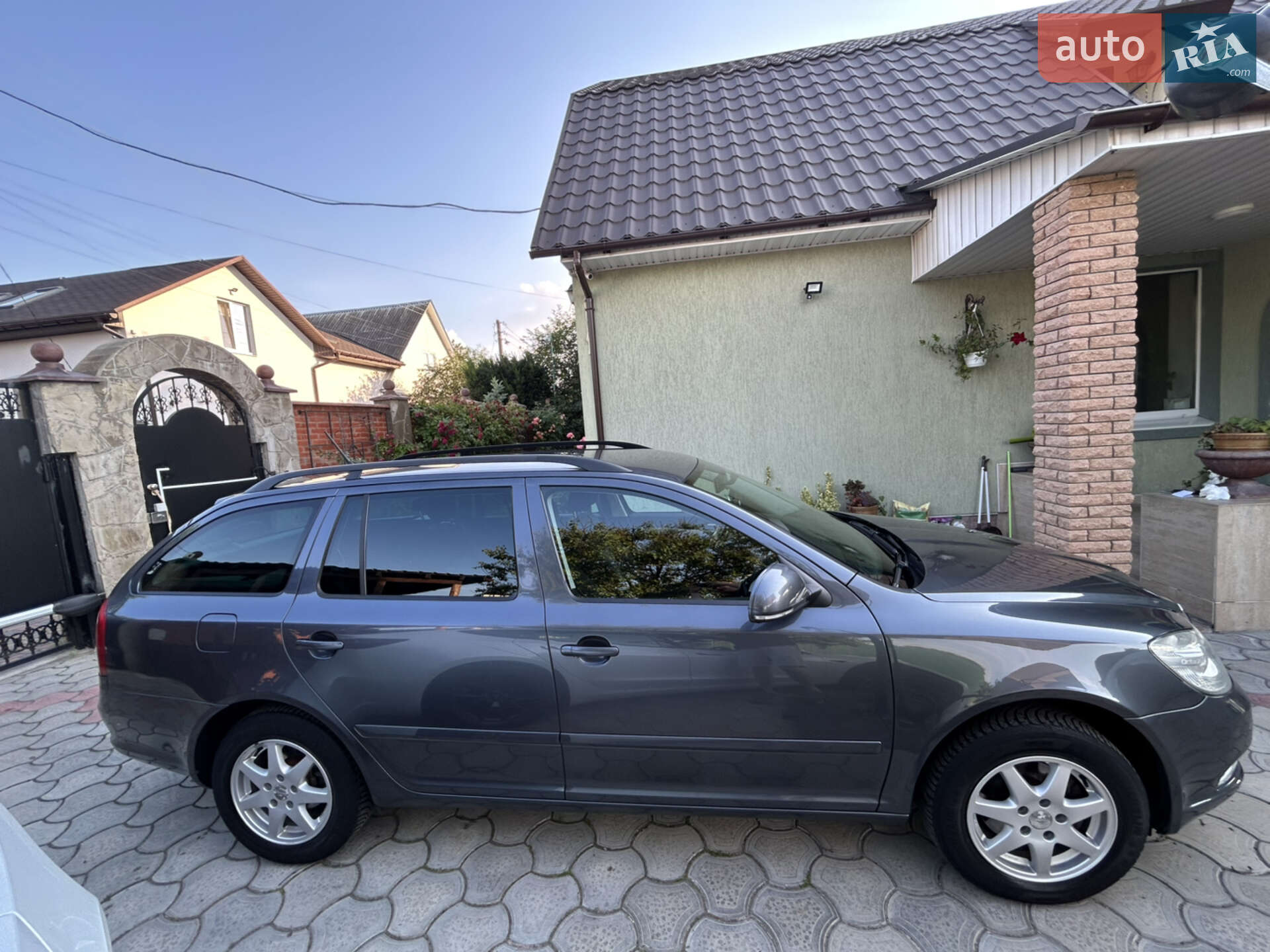 Skoda Octavia 2012 VIN TMBKK61Z2C2176866 фото оголошення 4 з 30
