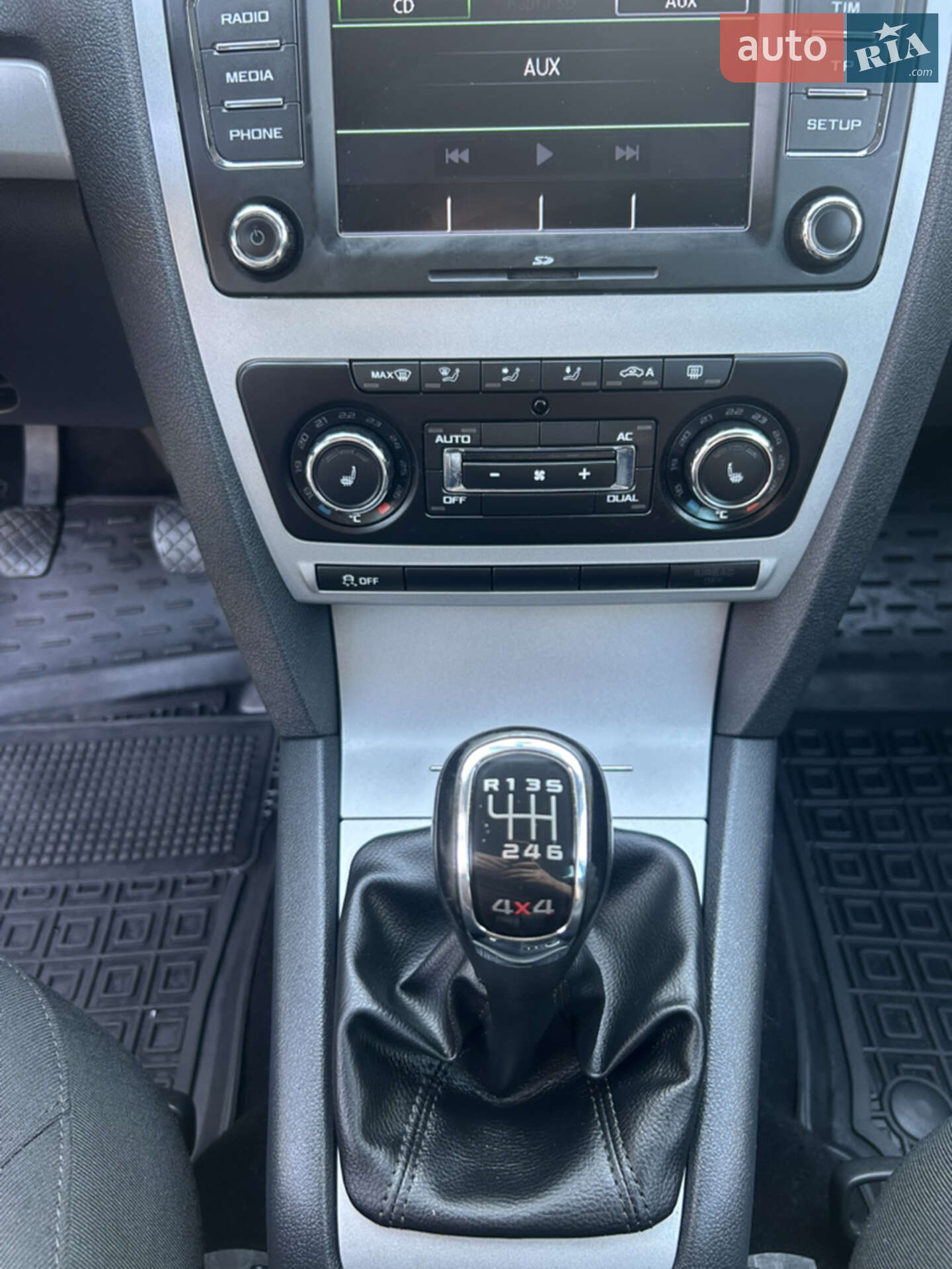 Skoda Octavia 2012 VIN TMBKK61Z2C2176866 фото оголошення 14 з 30
