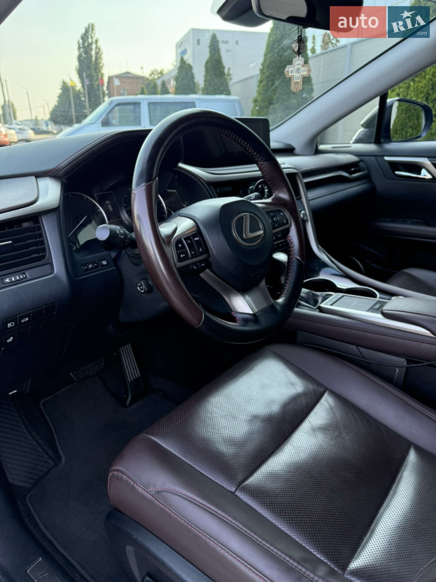 Lexus RX 2020 VIN JTJBGMCA302058167 фото оголошення 10 з 21