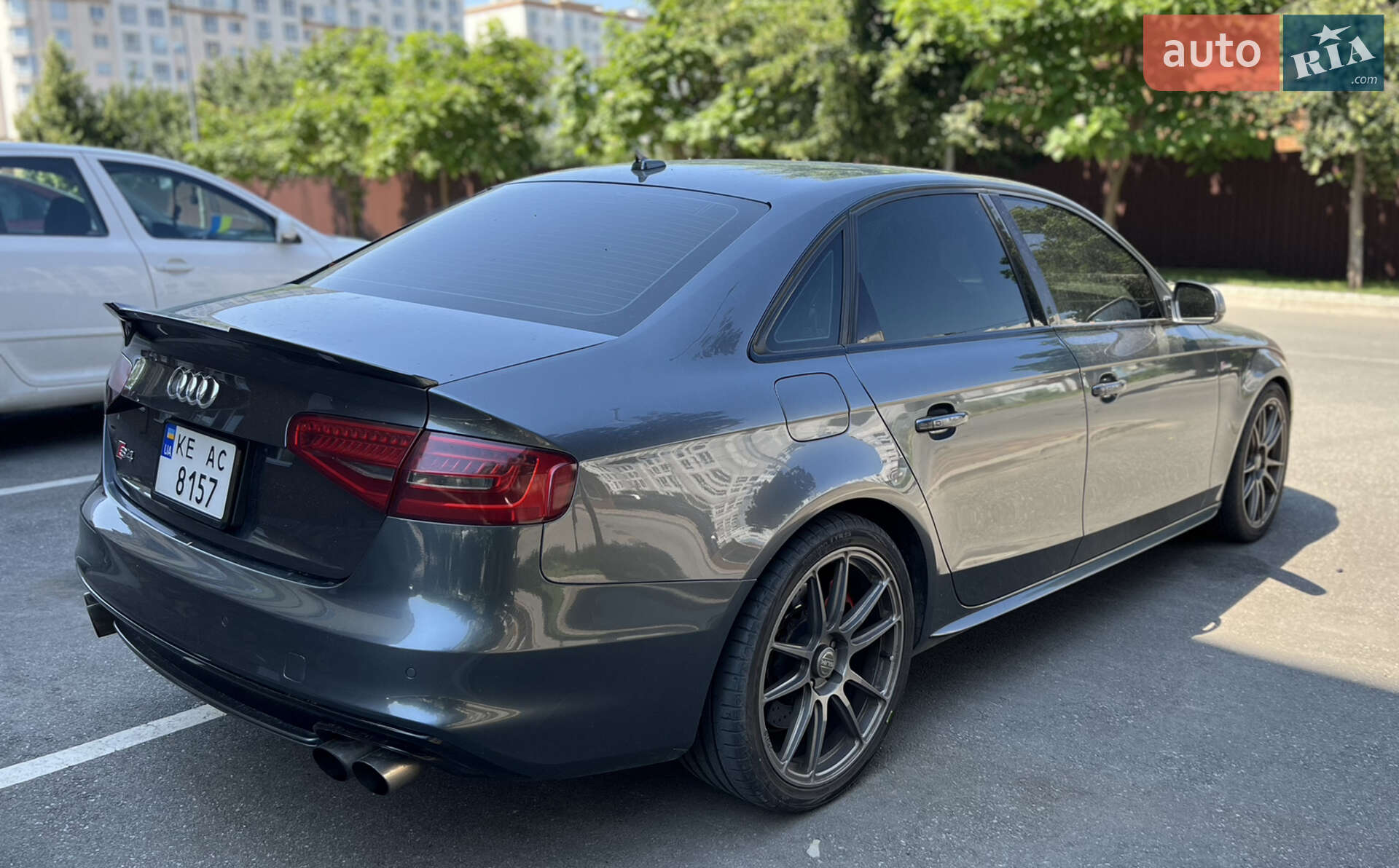 Audi S4 2015 VIN WAUBGAFL9GA007445 фото оголошення 4 з 10