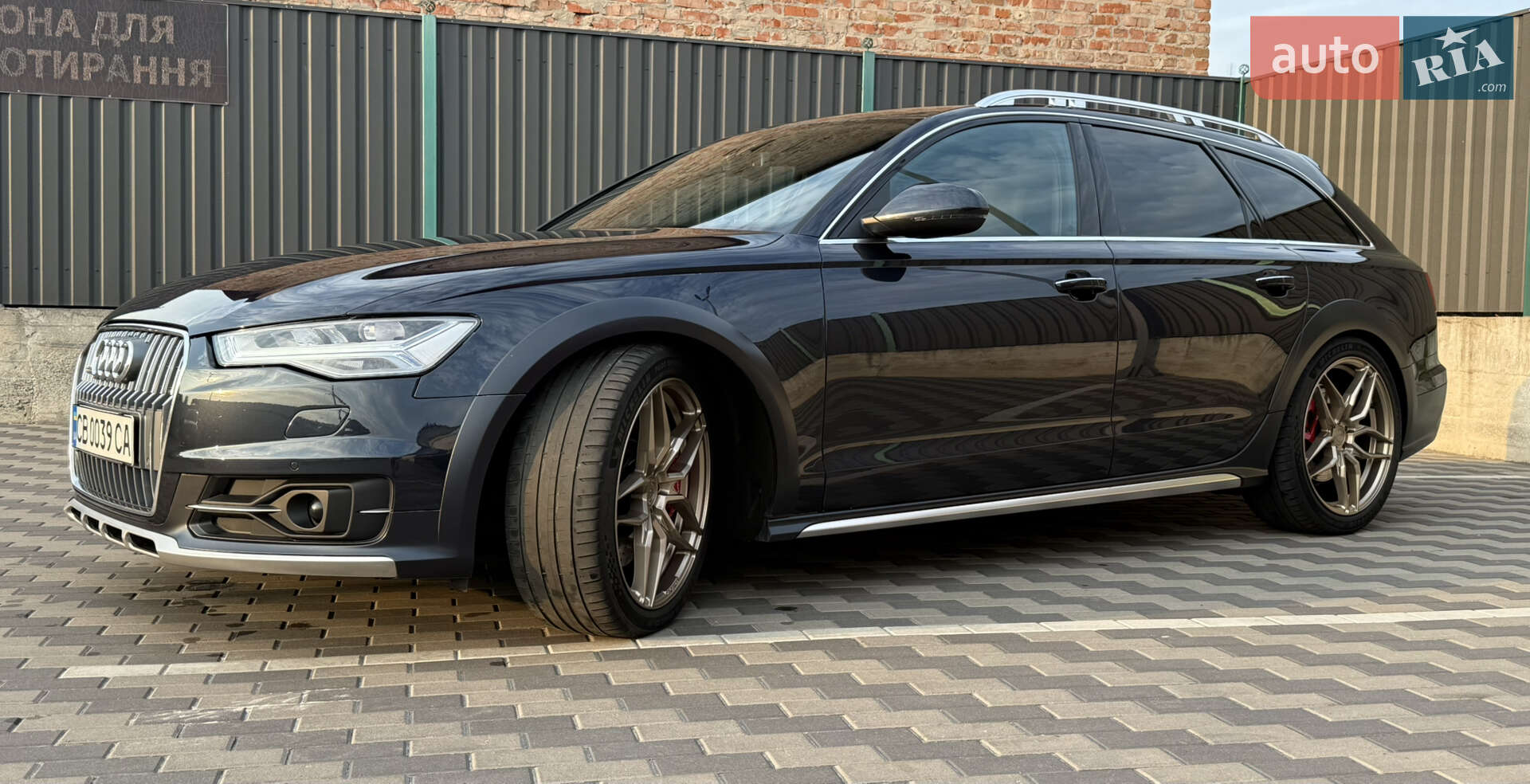 Audi A6 Allroad 2018 VIN WAUZZZ4G3JN102340 фото оголошення 2 з 12