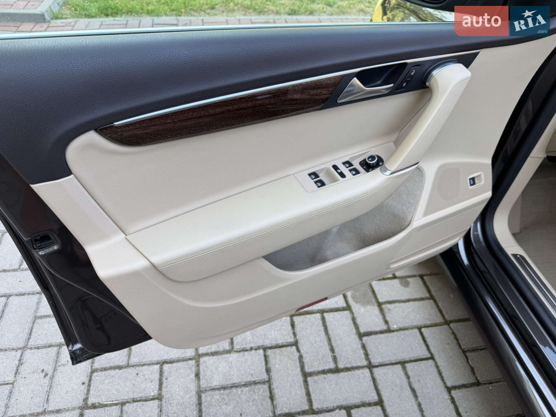 Volkswagen Passat 2012 VIN WVWZZZ3CZDE075404 фото оголошення 11 з 20