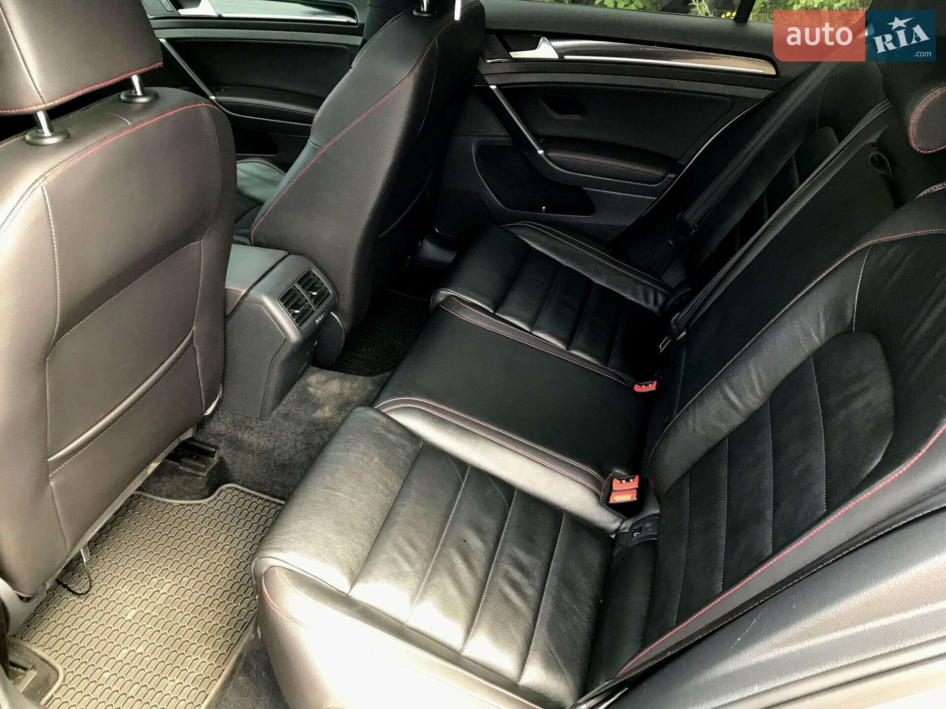 Volkswagen Golf GTI 2014 VIN 3VW4T7AU2FM021700 фото оголошення 31 з 77