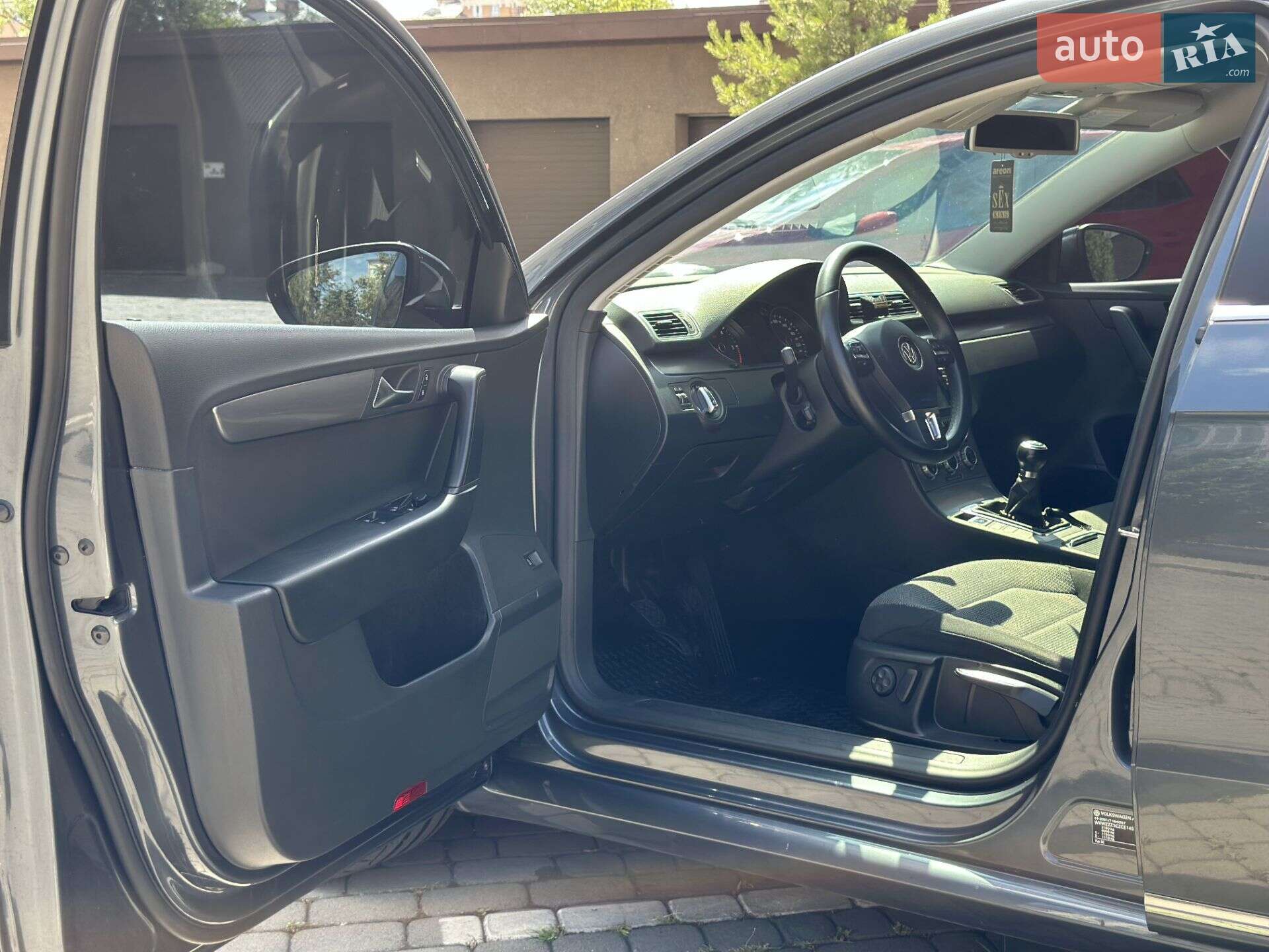 Volkswagen Passat 2012 VIN WVWZZZ3CZCE145719 фото оголошення 10 з 33