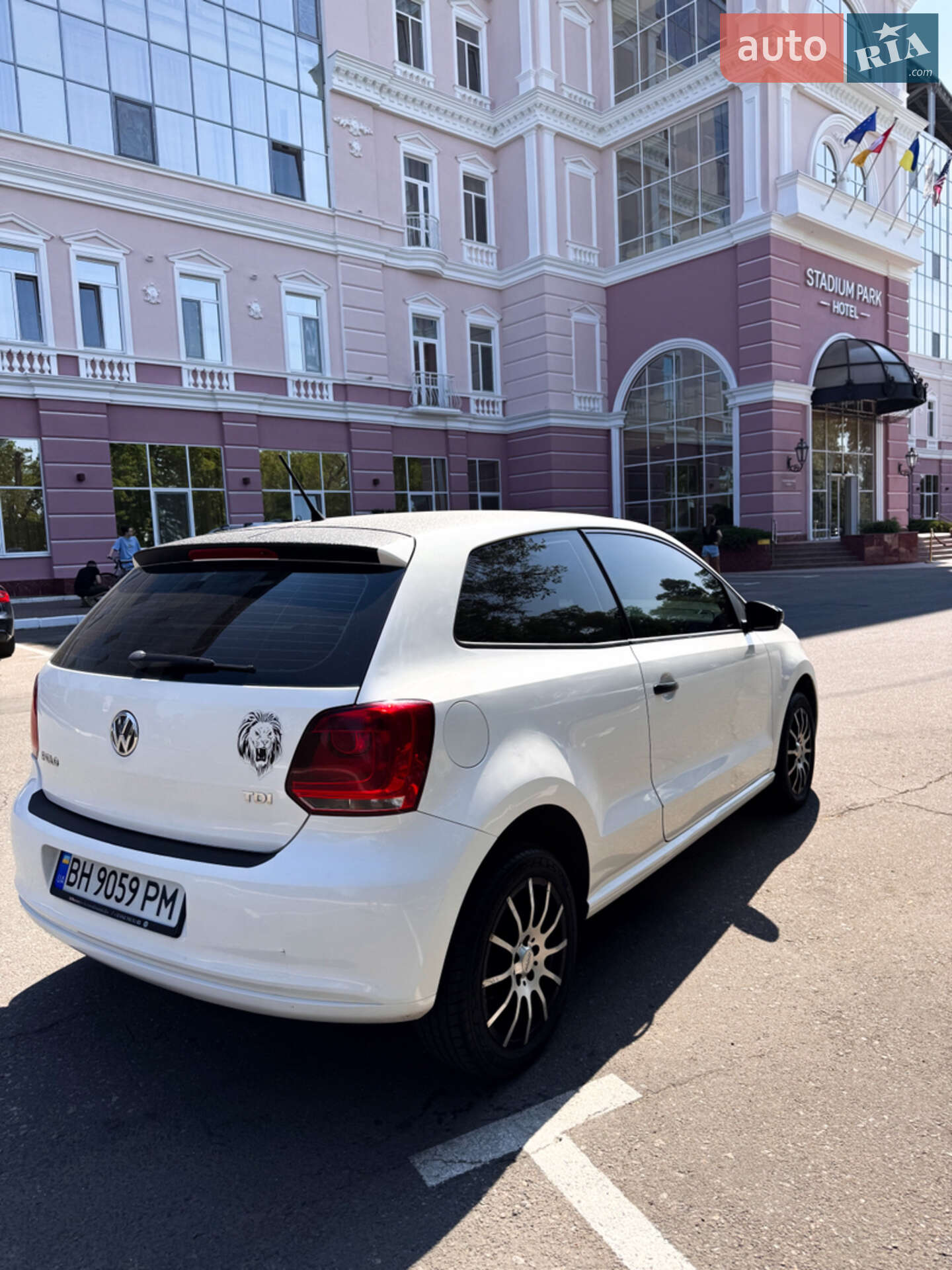 Volkswagen Polo 2014 VIN WVWZZZ6RZEY158940 фото оголошення 9 з 10