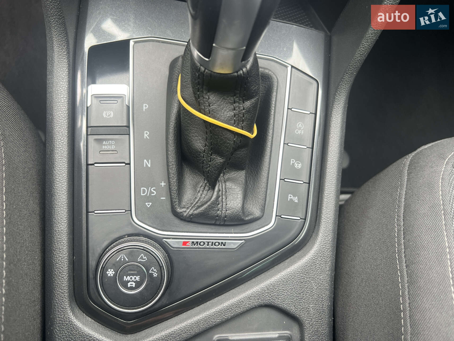 Volkswagen Tiguan 2019 VIN WVGZZZ5NZKW973418 фото оголошення 12 з 30