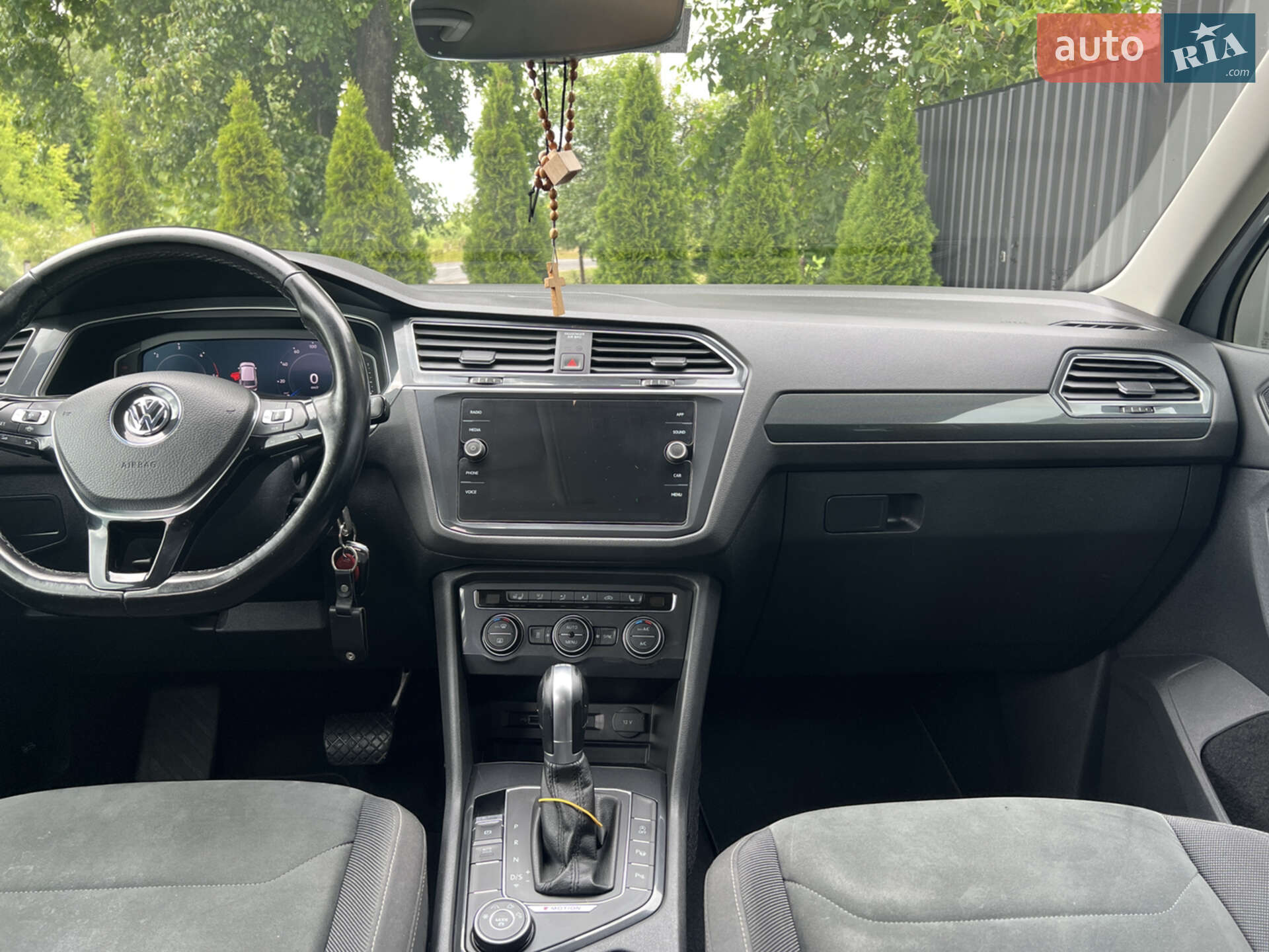 Volkswagen Tiguan 2019 VIN WVGZZZ5NZKW973418 фото оголошення 21 з 30
