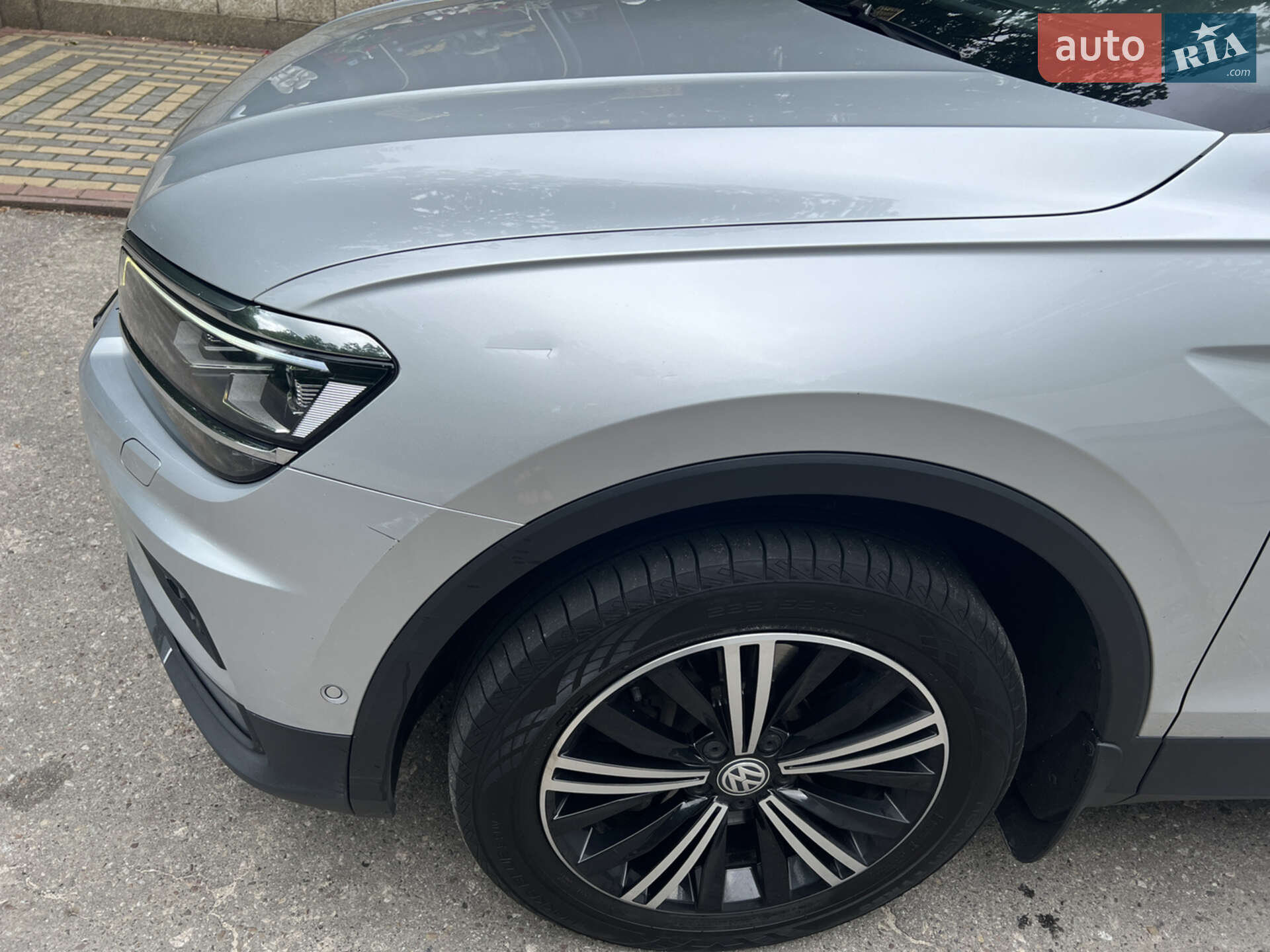 Volkswagen Tiguan 2019 VIN WVGZZZ5NZKW973418 фото оголошення 25 з 30