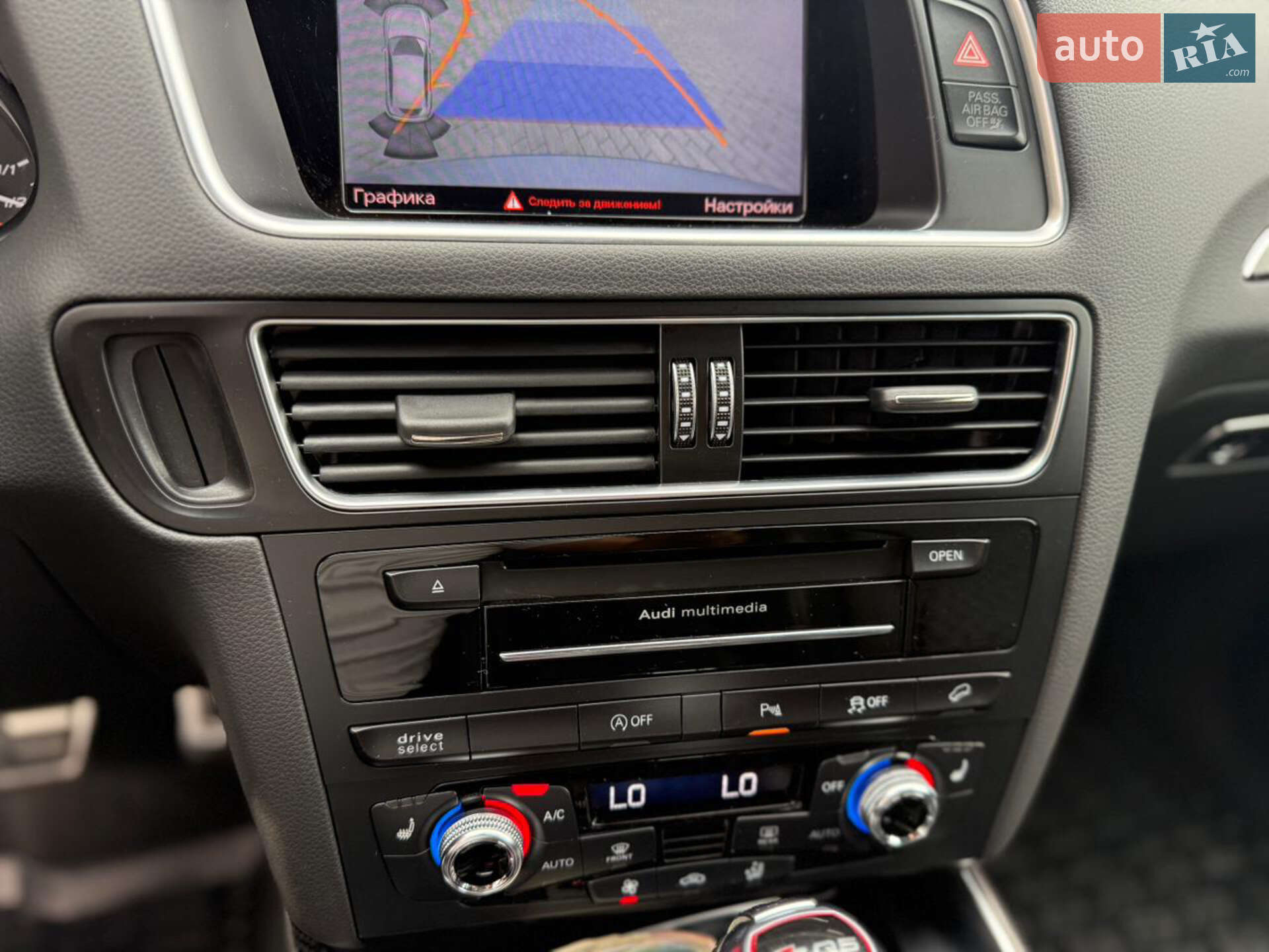 Audi SQ5 2015 VIN WAUZZZ8R0GA041251 фото оголошення 18 з 39
