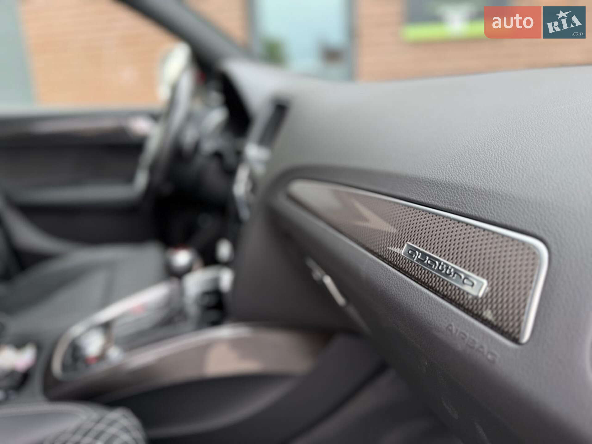 Audi SQ5 2015 VIN WAUZZZ8R0GA041251 фото оголошення 25 з 39