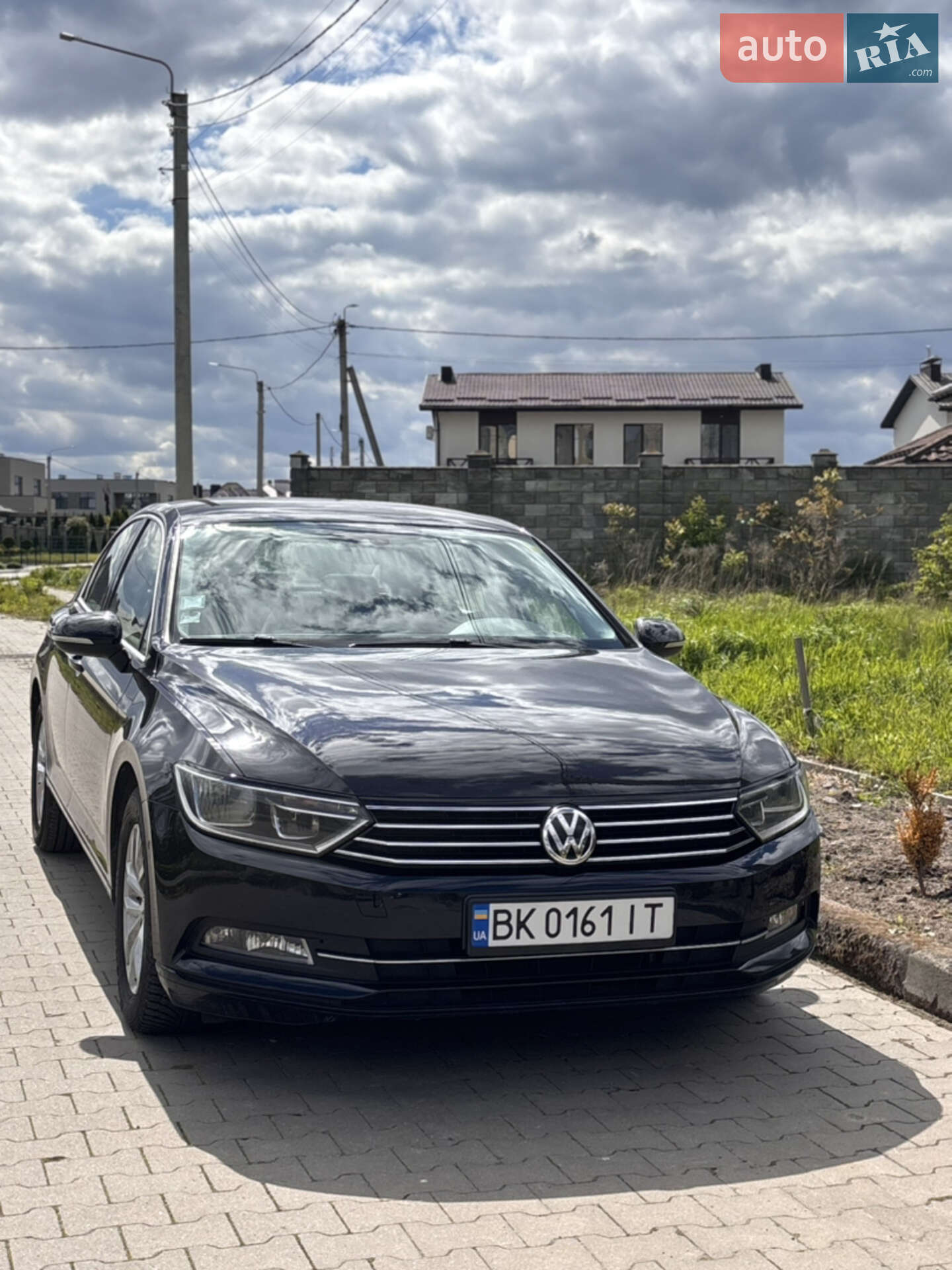 Volkswagen Passat 2017 VIN WVWZZZ3CZJE111799 фото оголошення 4 з 8