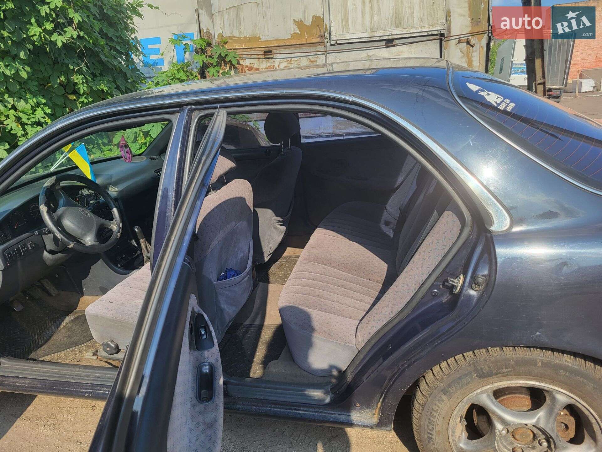 Hyundai Sonata 1998 VIN KMHCF31FPWU920396 фото оголошення 8 з 8