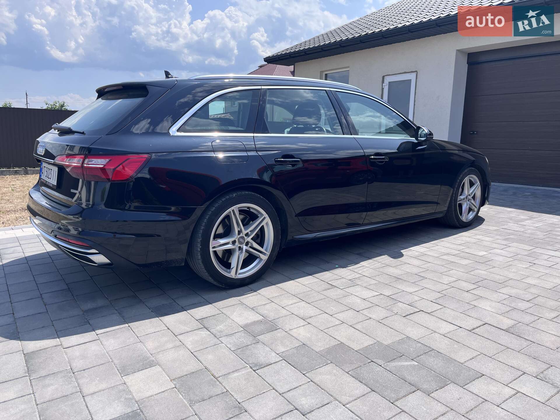 Audi A4 2019 VIN WAUZZZF42LA010990 фото оголошення 9 з 70