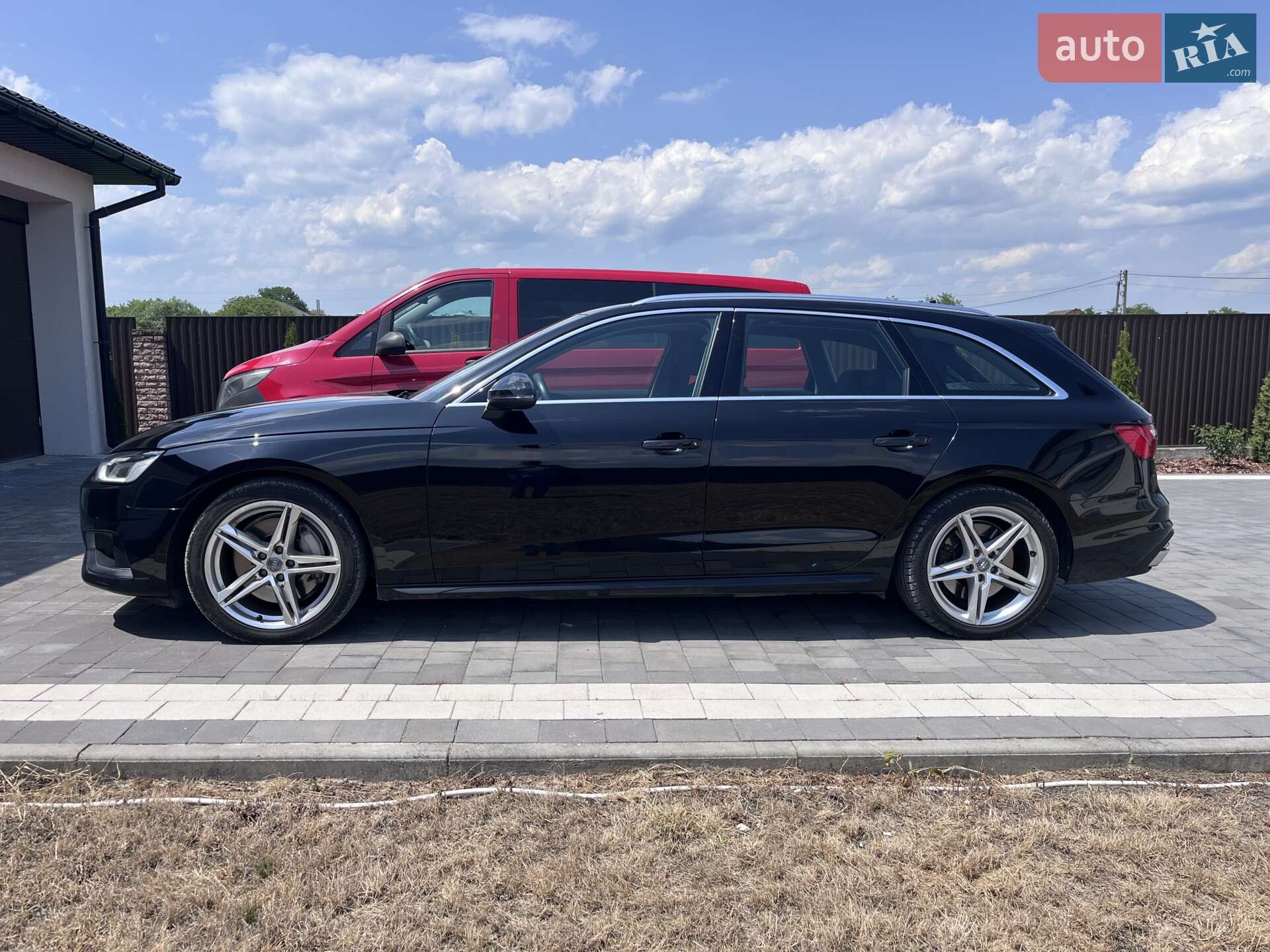Audi A4 2019 VIN WAUZZZF42LA010990 фото оголошення 3 з 70