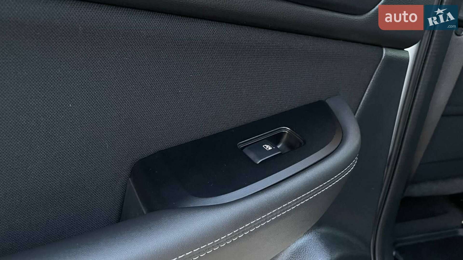 Subaru Outback 2019 VIN 4S4BSAFC3K3331629 фото оголошення 15 з 81