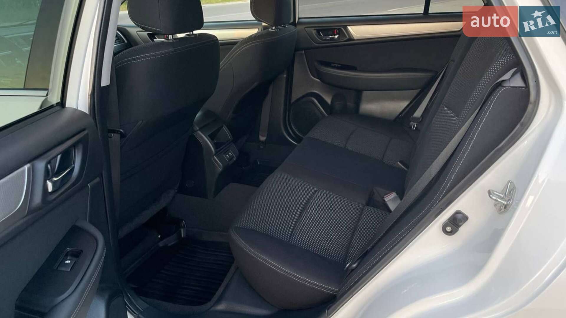 Subaru Outback 2019 VIN 4S4BSAFC3K3331629 фото оголошення 16 з 81