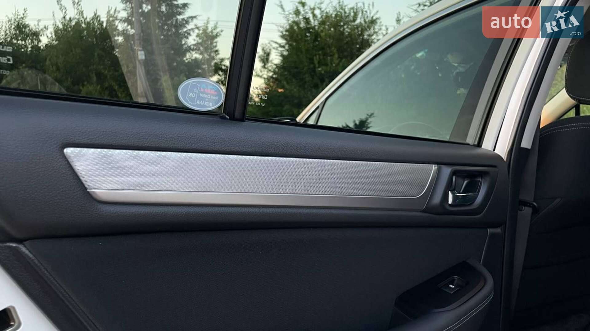 Subaru Outback 2019 VIN 4S4BSAFC3K3331629 фото оголошення 17 з 81