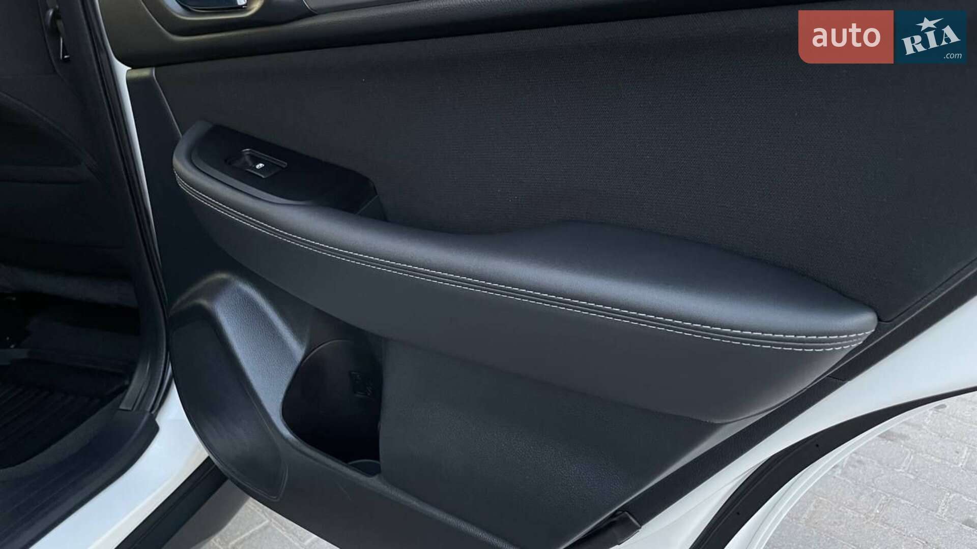 Subaru Outback 2019 VIN 4S4BSAFC3K3331629 фото оголошення 37 з 81